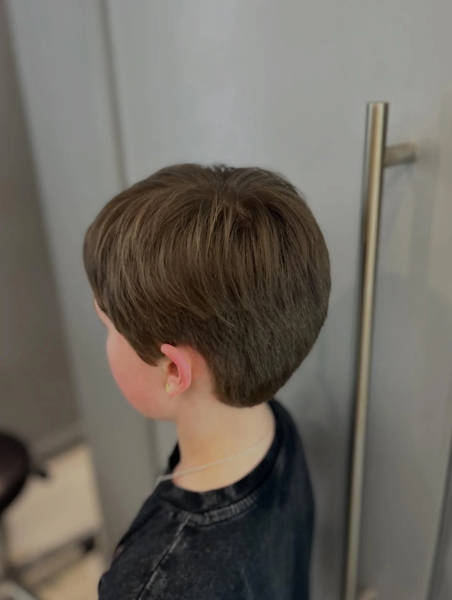 A Lovely girl with a big heart ❤️ 
This girl donated her hair to the Little Princess Trust to make another child smile 🥰

#littleprincesstrust #haringtonshair #marlowhairsalon #hairsalonmarlow