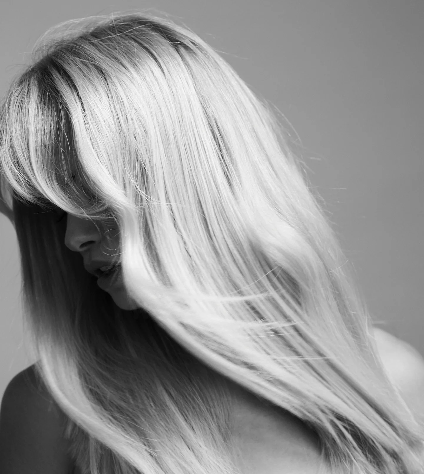Hair that moves with you. 
Hair by: Haringtons Creative Team #hairinspo #blondehair #trending #hairsalon