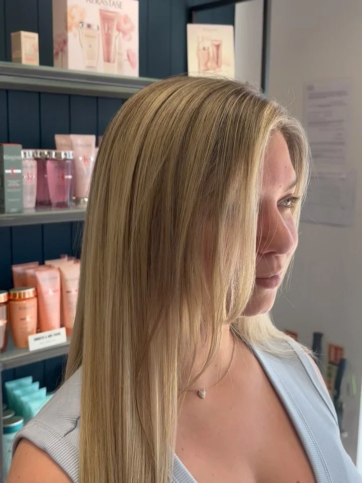 Total Blonde envy in Amersham 💜

Colour &amp; cut to perfection by Shani 

Summer hair ready?
Call the salon to book your appointment and get your perfect summer refresh 📞☀️ 01494 728899 #blondegoals #blondehair #hairrefresh