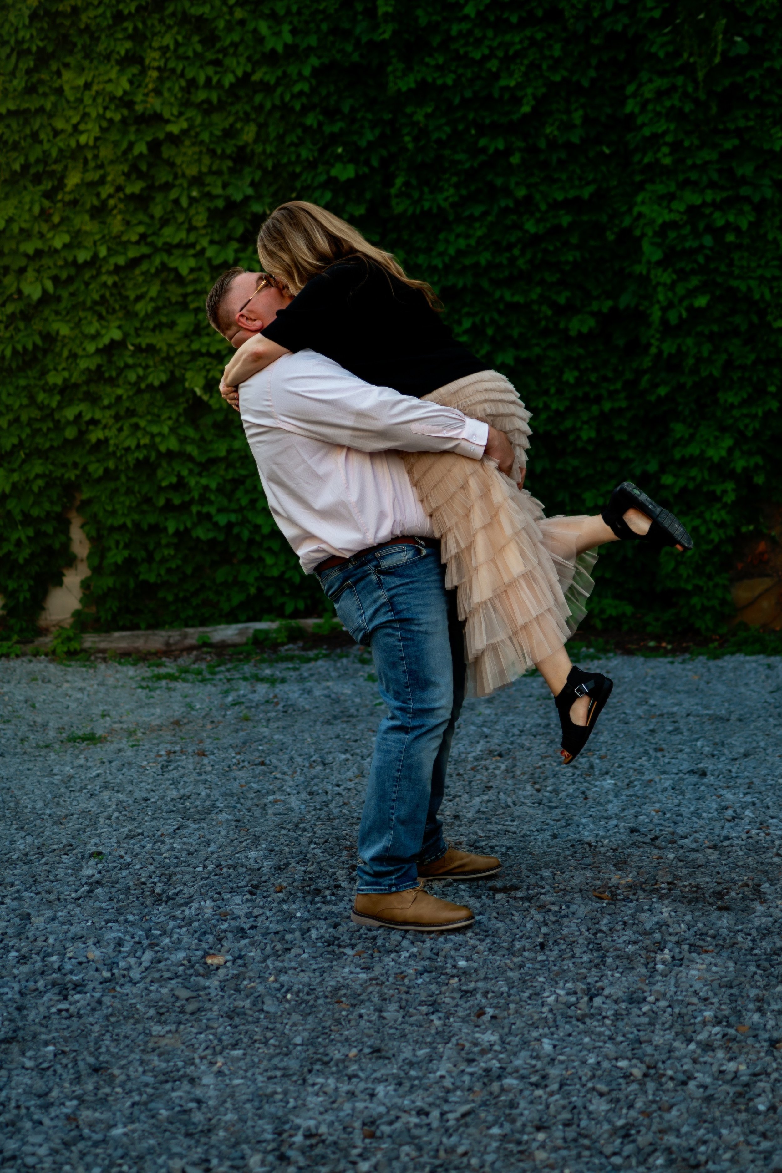 couple-downtown-clarksville-tn-28.jpg