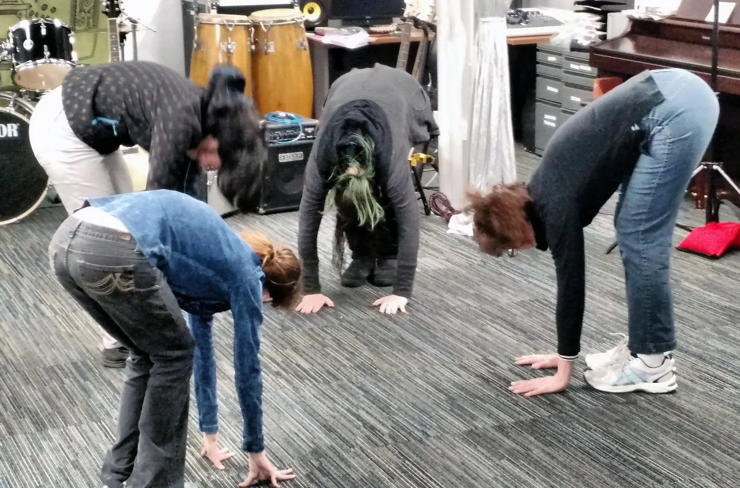 LSYS open studio_perform.jpg