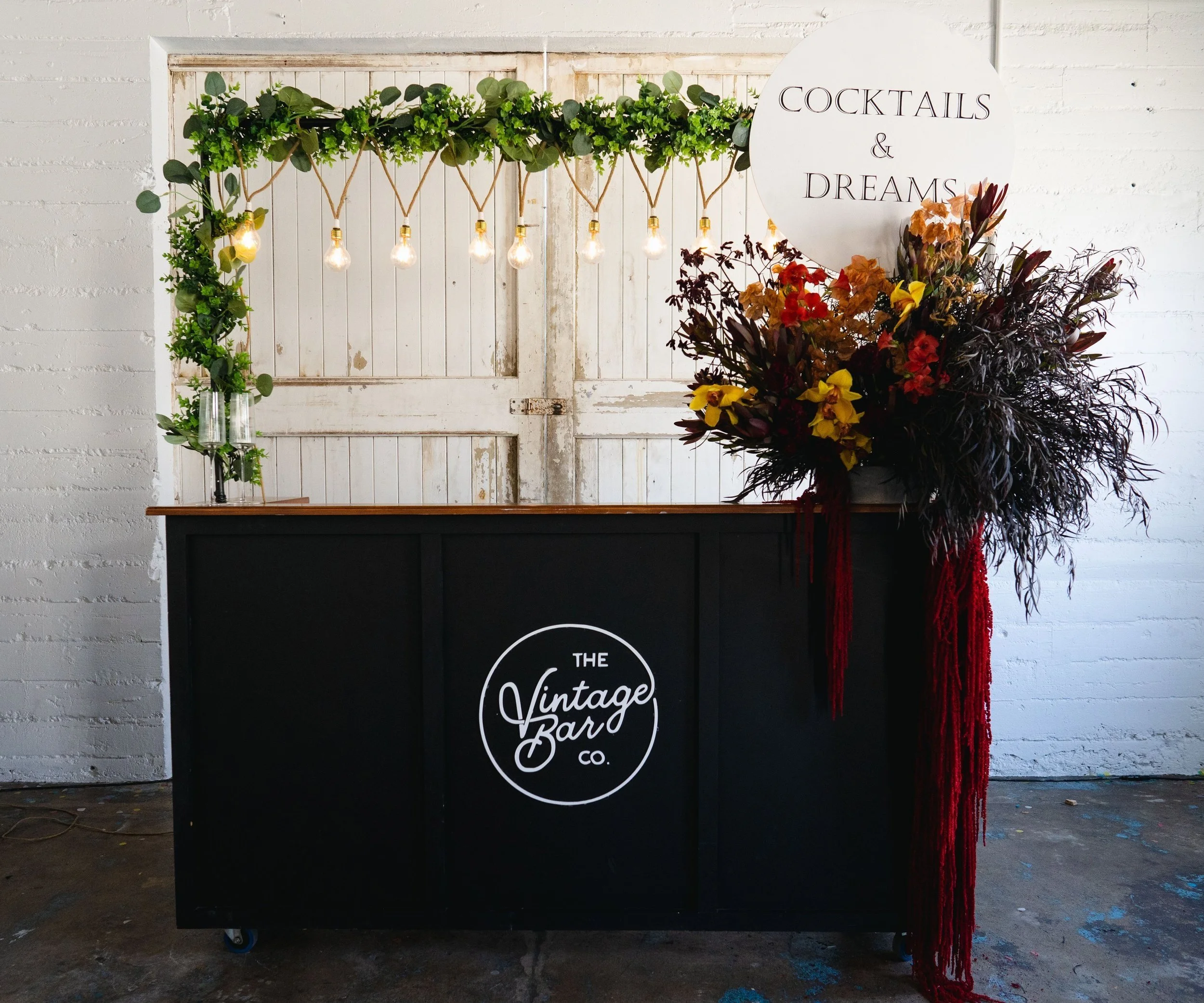 FRAN

Meet Fran, the perfect addition to intimate gatherings and smaller events, bringing a touch of elegance and sophistication to every occasion. As one of The Vintage Bar Co's mobile bars, Fran is tailor-made for backyard weddings, cozy gatherings