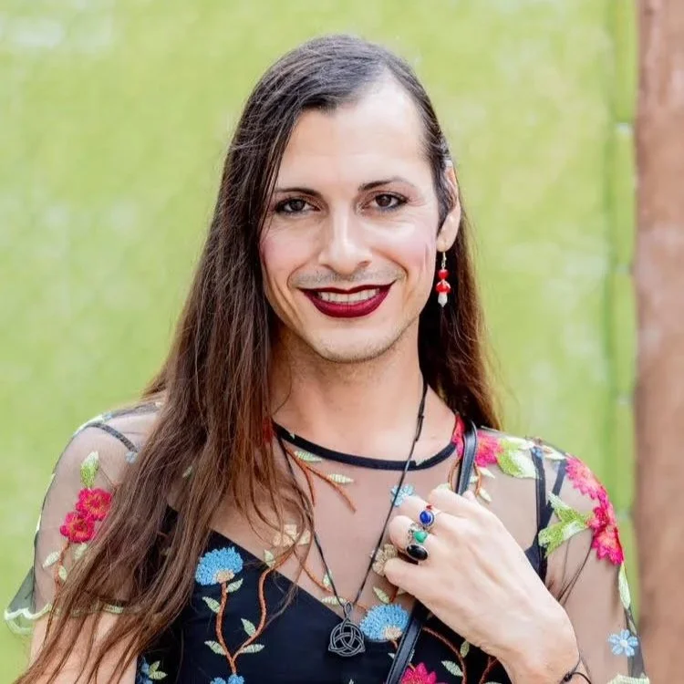 lunar mansion 7 & 27 actor: ro corona