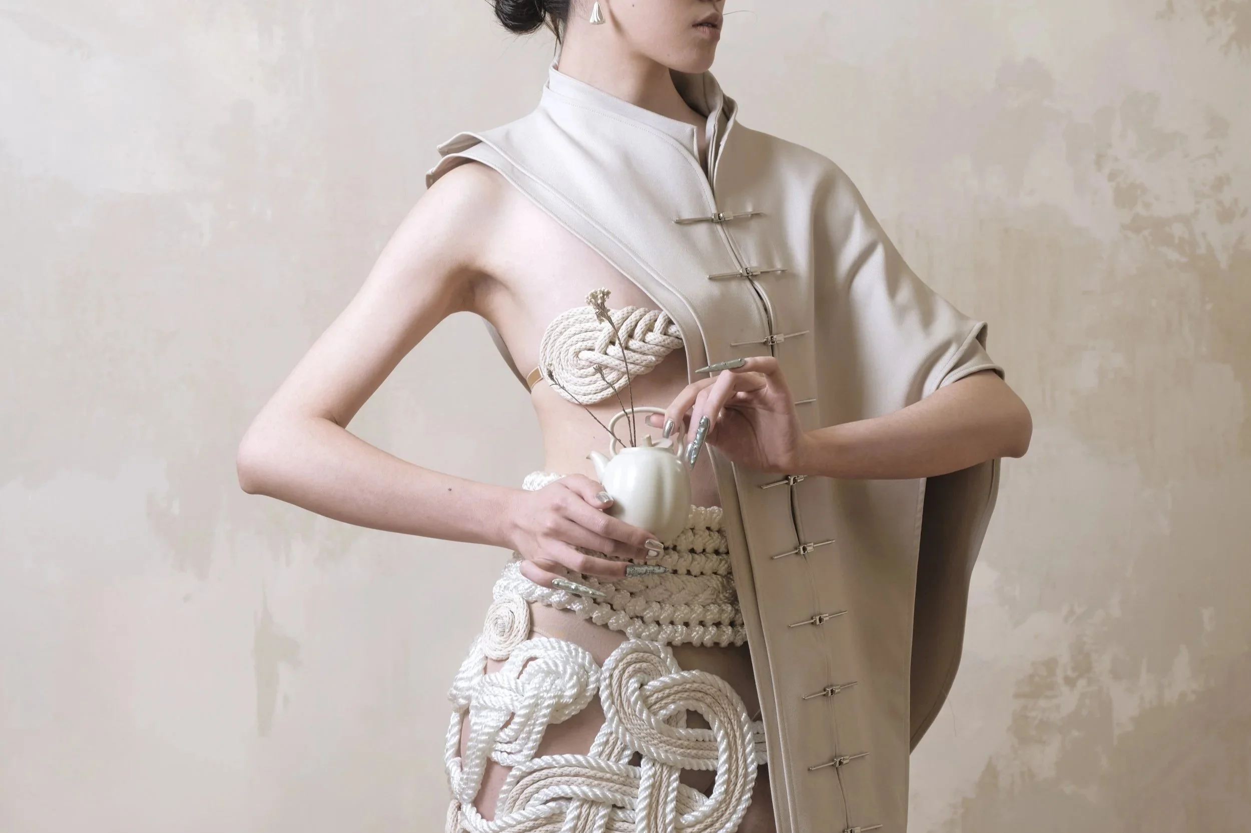 "Mǎn“满 - A Modern Take