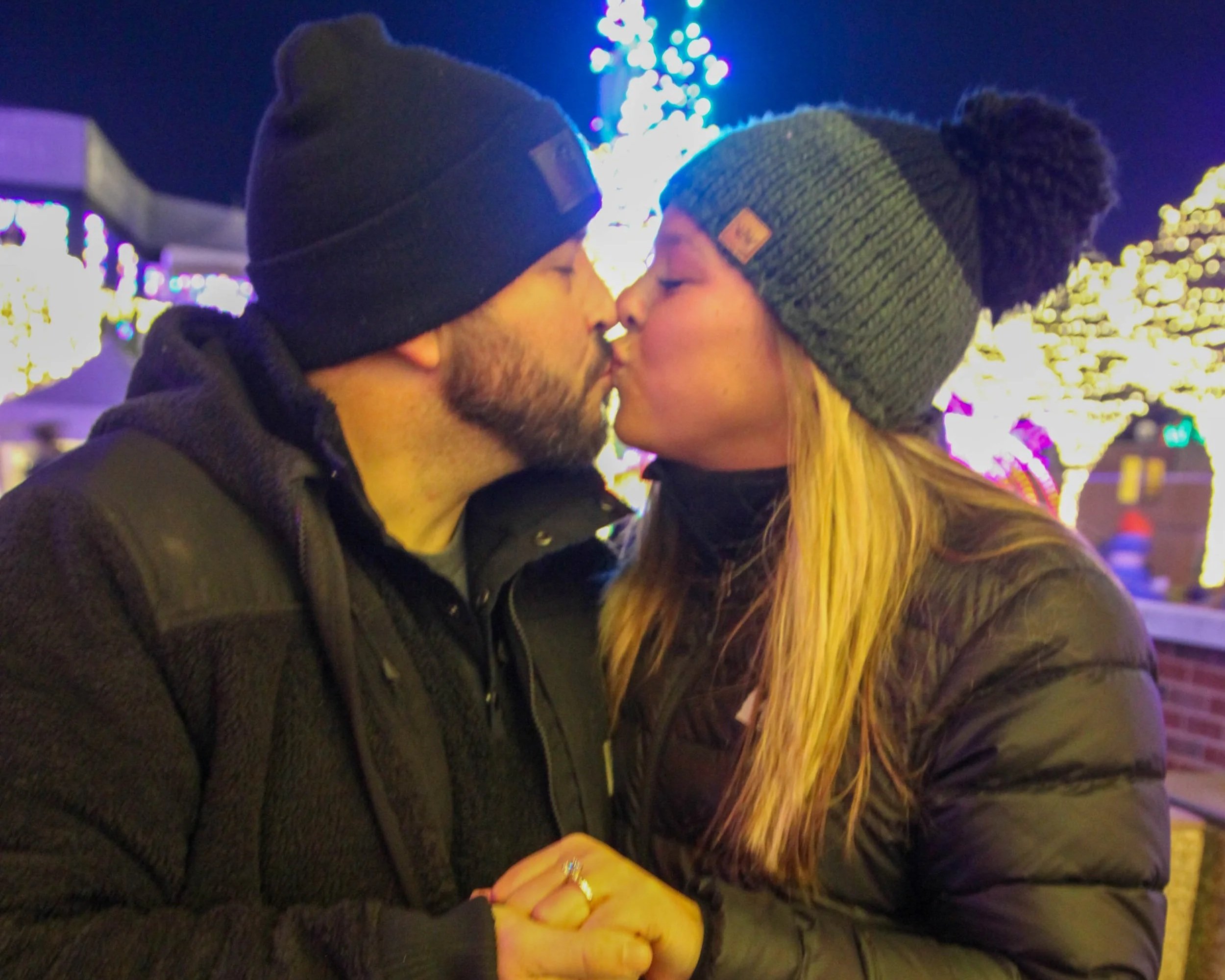 Christmas Proposal/mini engagement