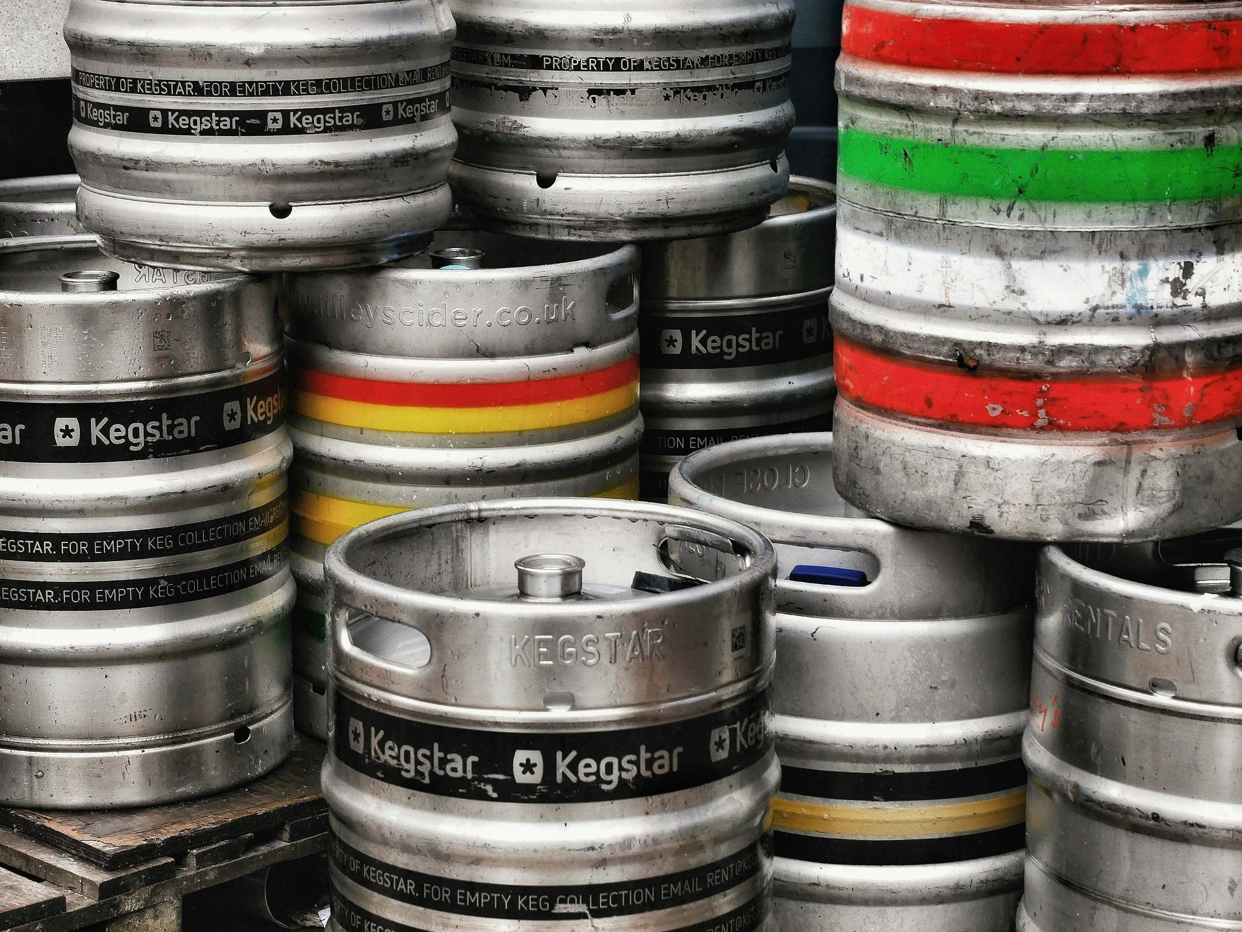 How Many Kegs Do I Need for My Wedding?
