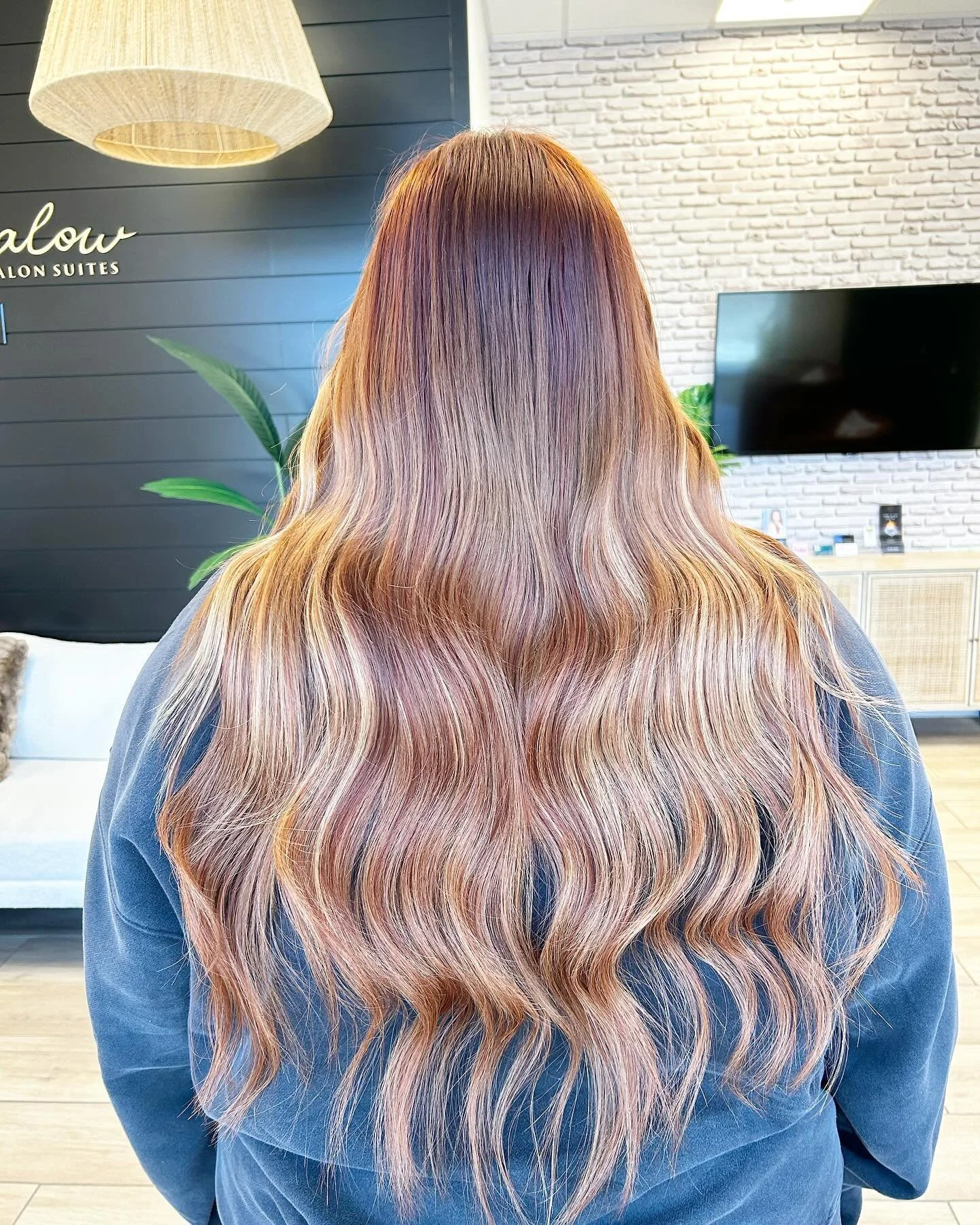My bestie with the prettiest hair! 3 rows of hand tied wefts 🥰