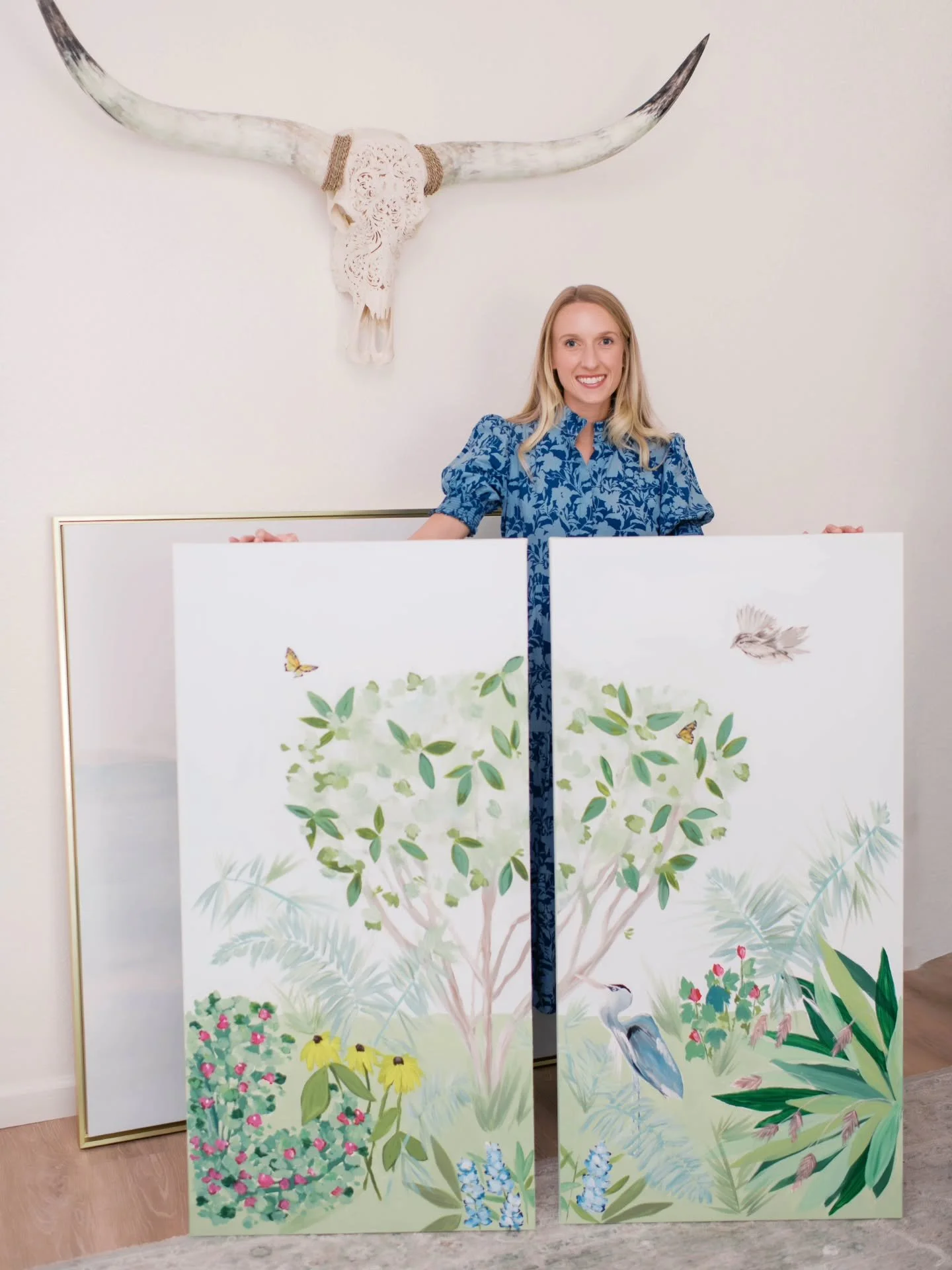 "Southern Menagerie" is a diptych inspired entirely by fauna and wildlife of the American South 👢

Everything here can be found in Texas, and beyond! I had the vision for this piece to be a super-personal take on chinoiserie panels, someth