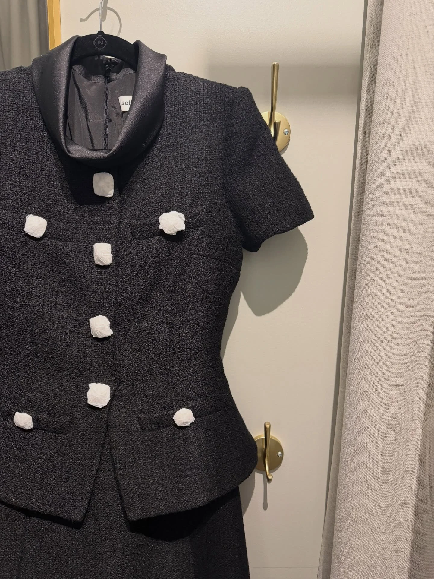 Dress alteration @mrselfportrait 🖤

#dress #alterationspecialist #tailor