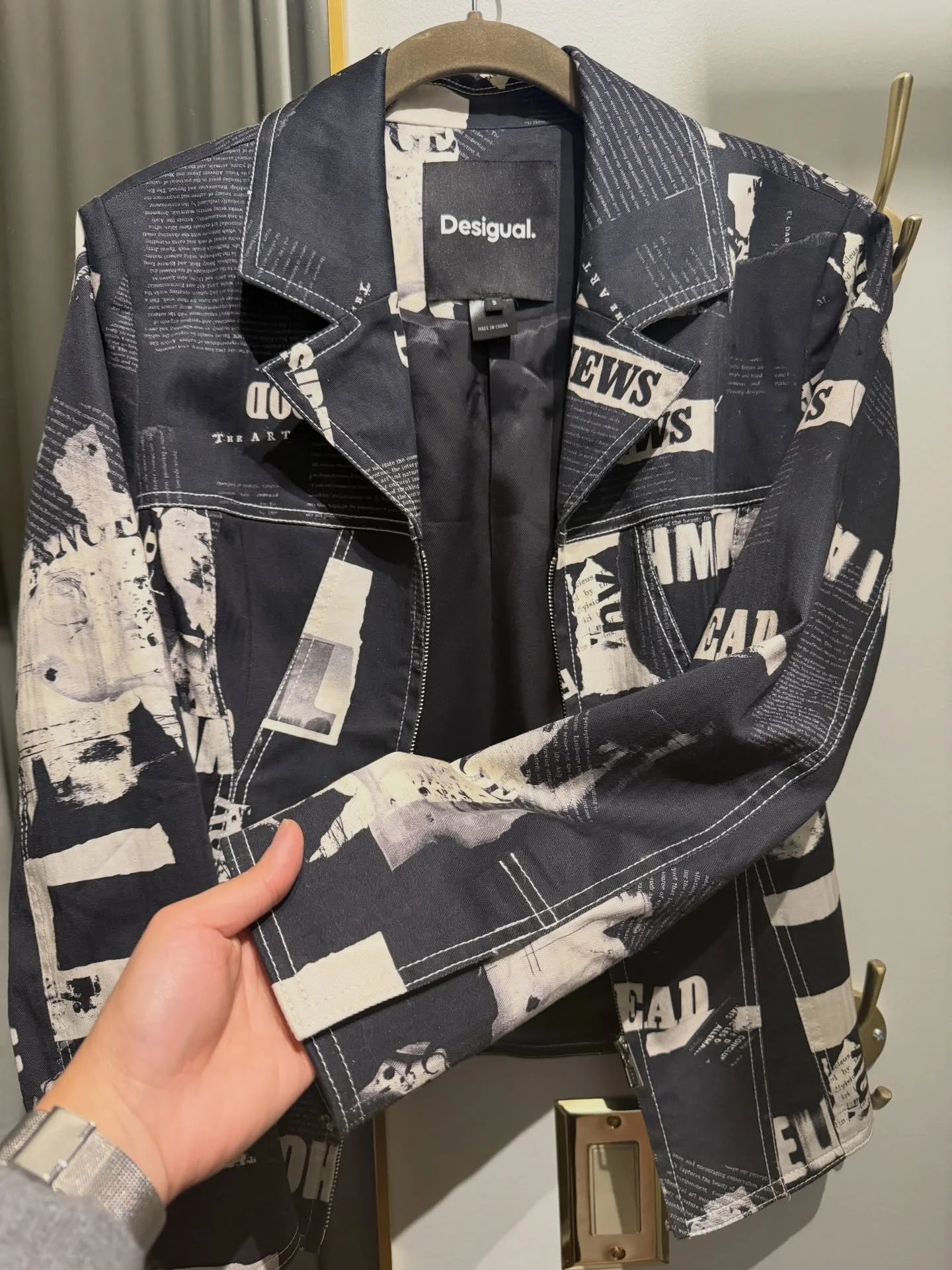 Denim Jacket shorten sleeves with vents ✨🪡

#denimjacket #tailor #alteration