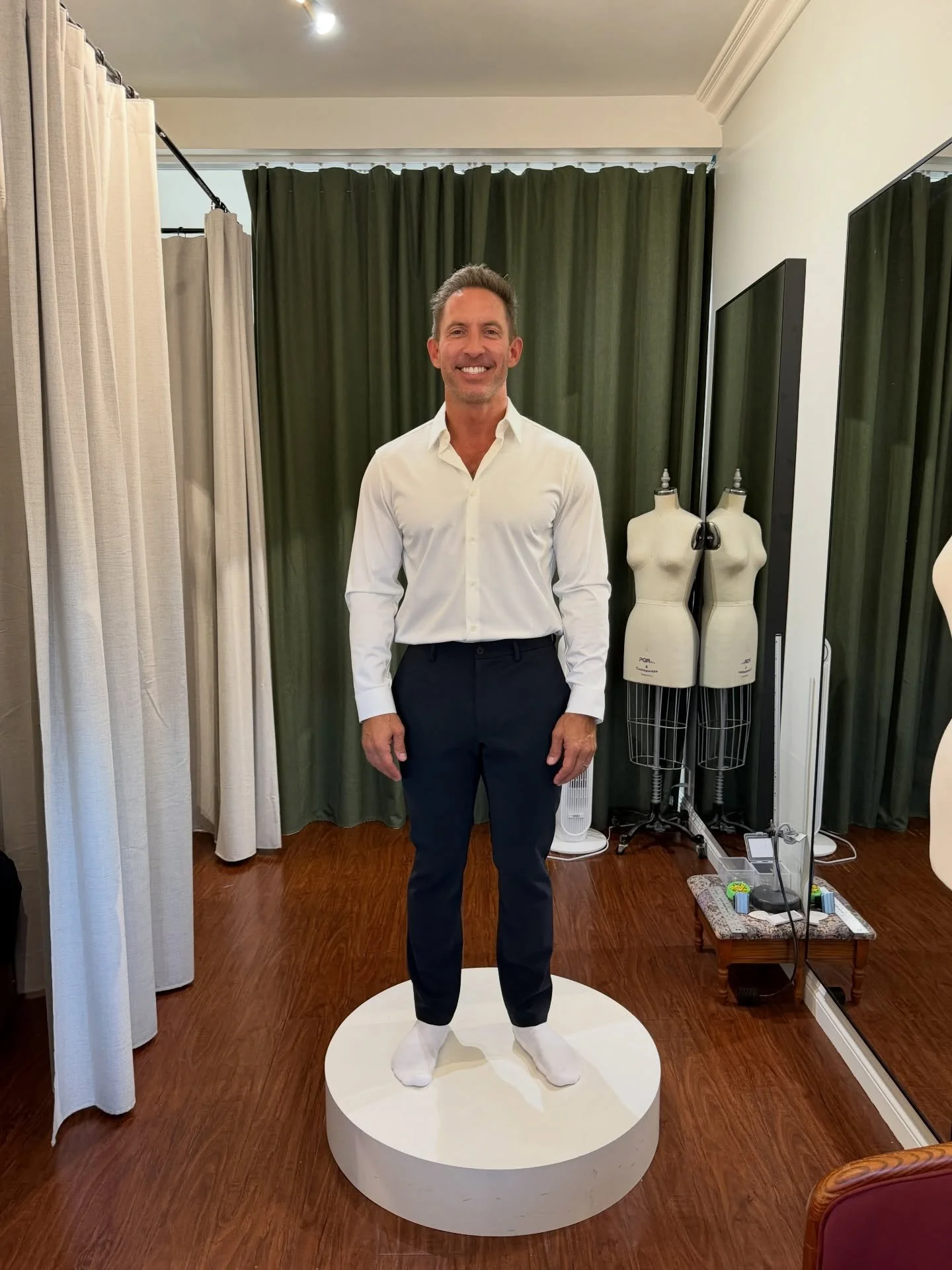 Business trip is ready. 💼✨

#theory #mensfashion #fittingroom #tailor