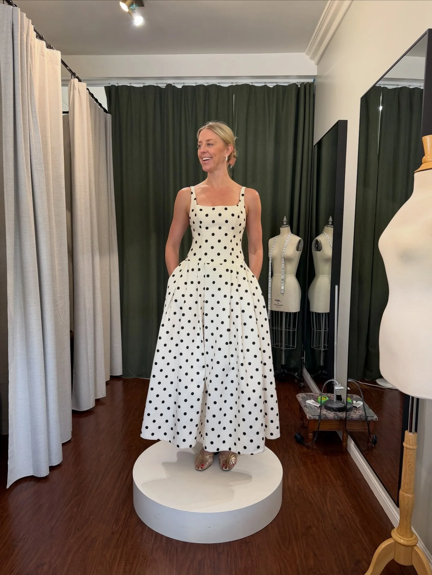 Kara wearing @huong.boutique ✨🪡 

#polkadotdress #huongboutique #neewinalteration