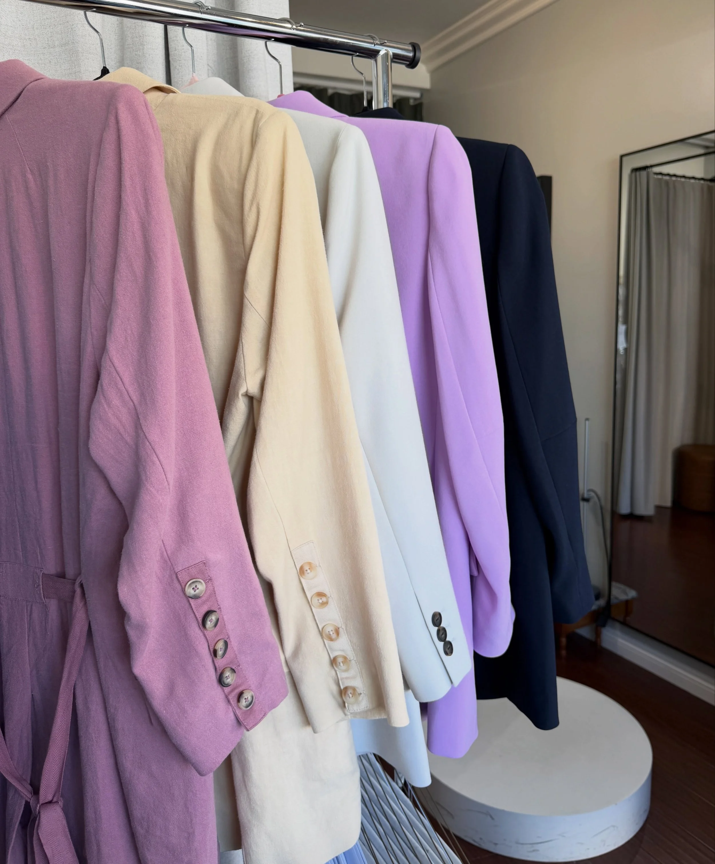 5 jackets shorten sleeves ready for Marie C. 🪡✨

#womenjacket #tailoring #jacket