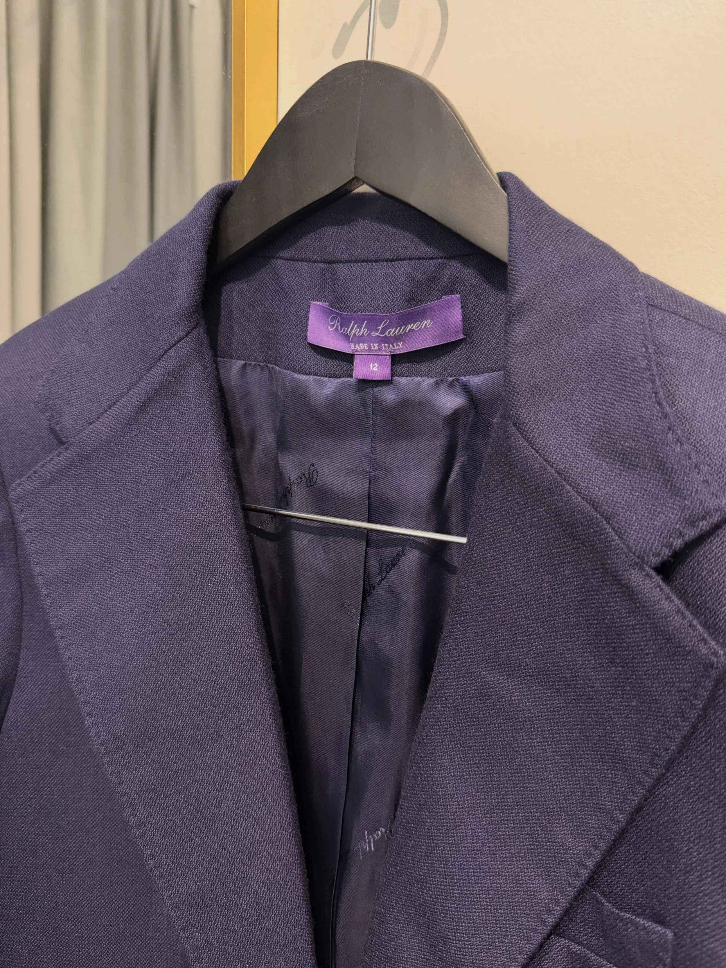Ralph Lauren purple label jacket @ralphlauren 🪡✨

📍12206 Ventura Blvd, Studio City, CA 91604
🪞 Welcome walk-in &amp; by appointment
🕰️ Mon-Fri 9am-6pm &amp; Sat 9am-2pm 

#ralphlauren #menstyle #classicsuit #neewinalteration