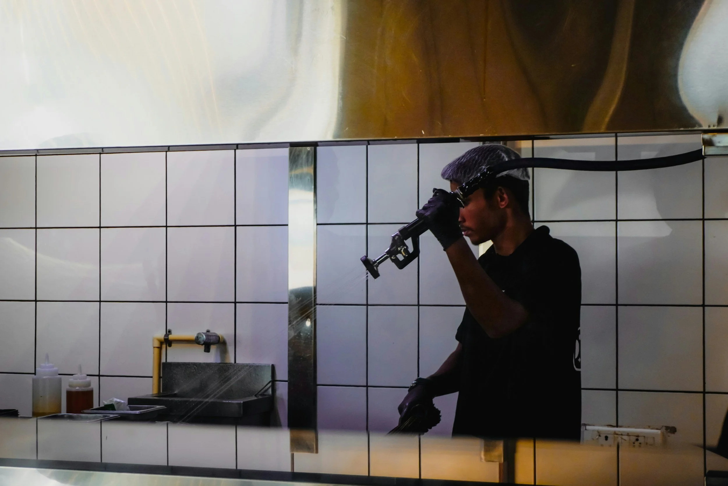 How Professional Commercial Kitchen Cleaning Services Improve Restaurant Hygiene Standards in Singapore
