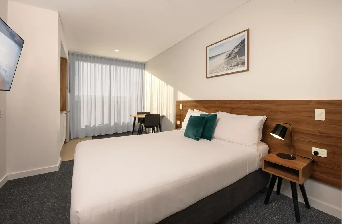 superior studio apartment glenelg