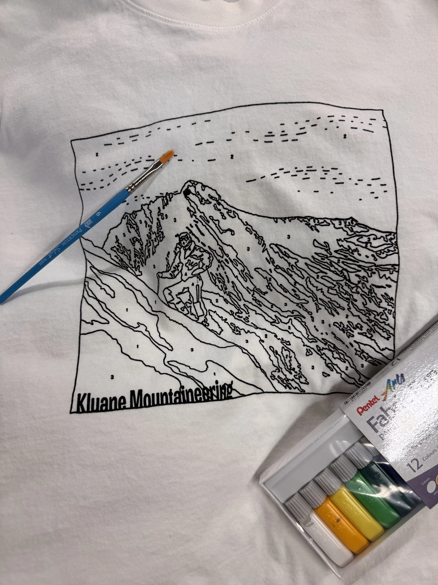 Kluane paint-by-numbers shirt with paint and brush
