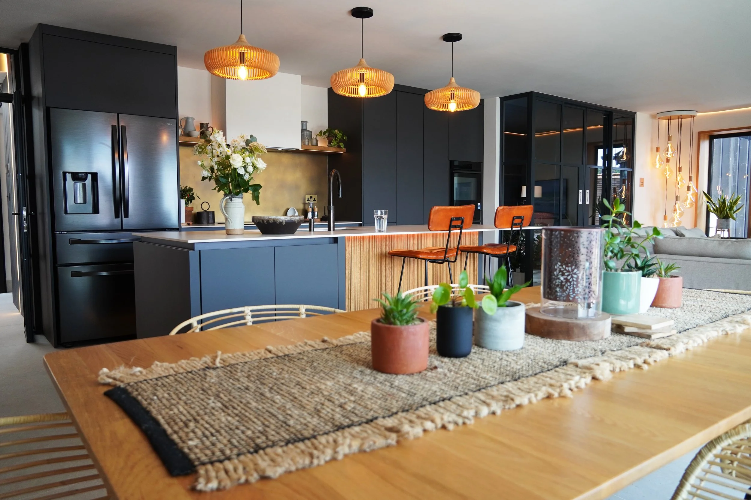 11 Kitchen Dining.JPG