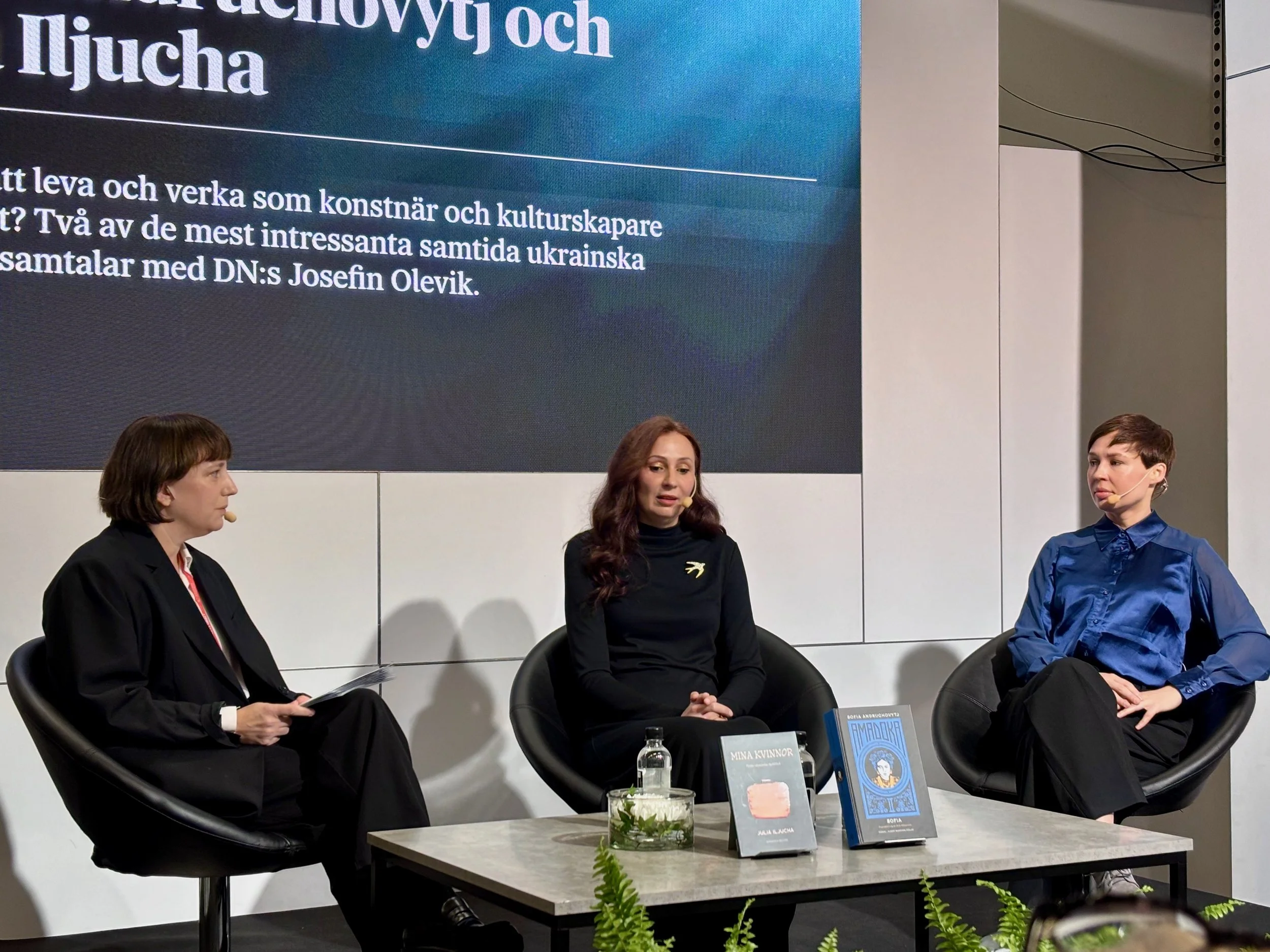 20250926 Bokmässa Julia Iljukha Sofia Andrukhovich 4.jpeg