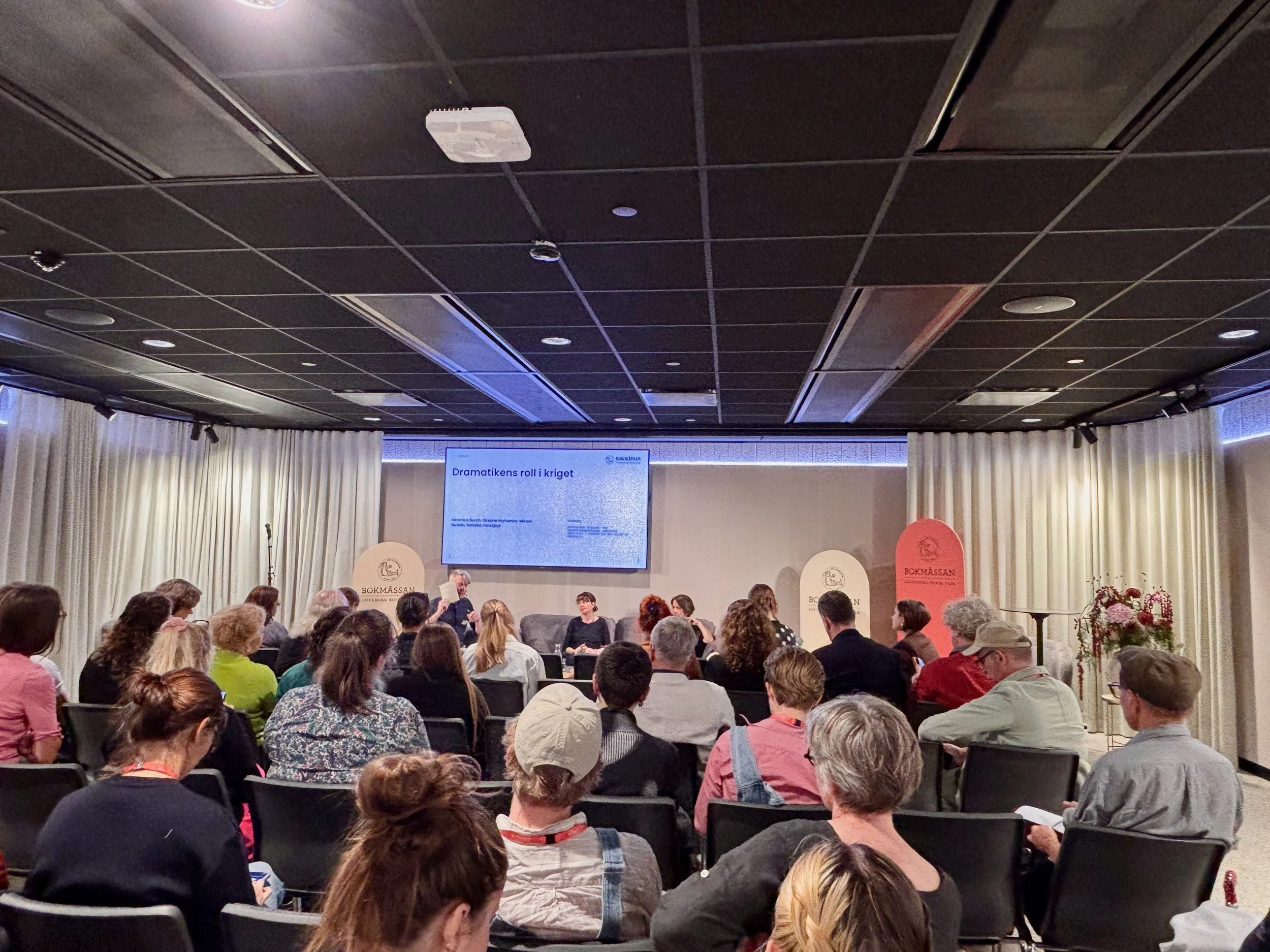 20250926 Oksana Hrytsenko och Natalka Vorozhbyt 2.jpeg