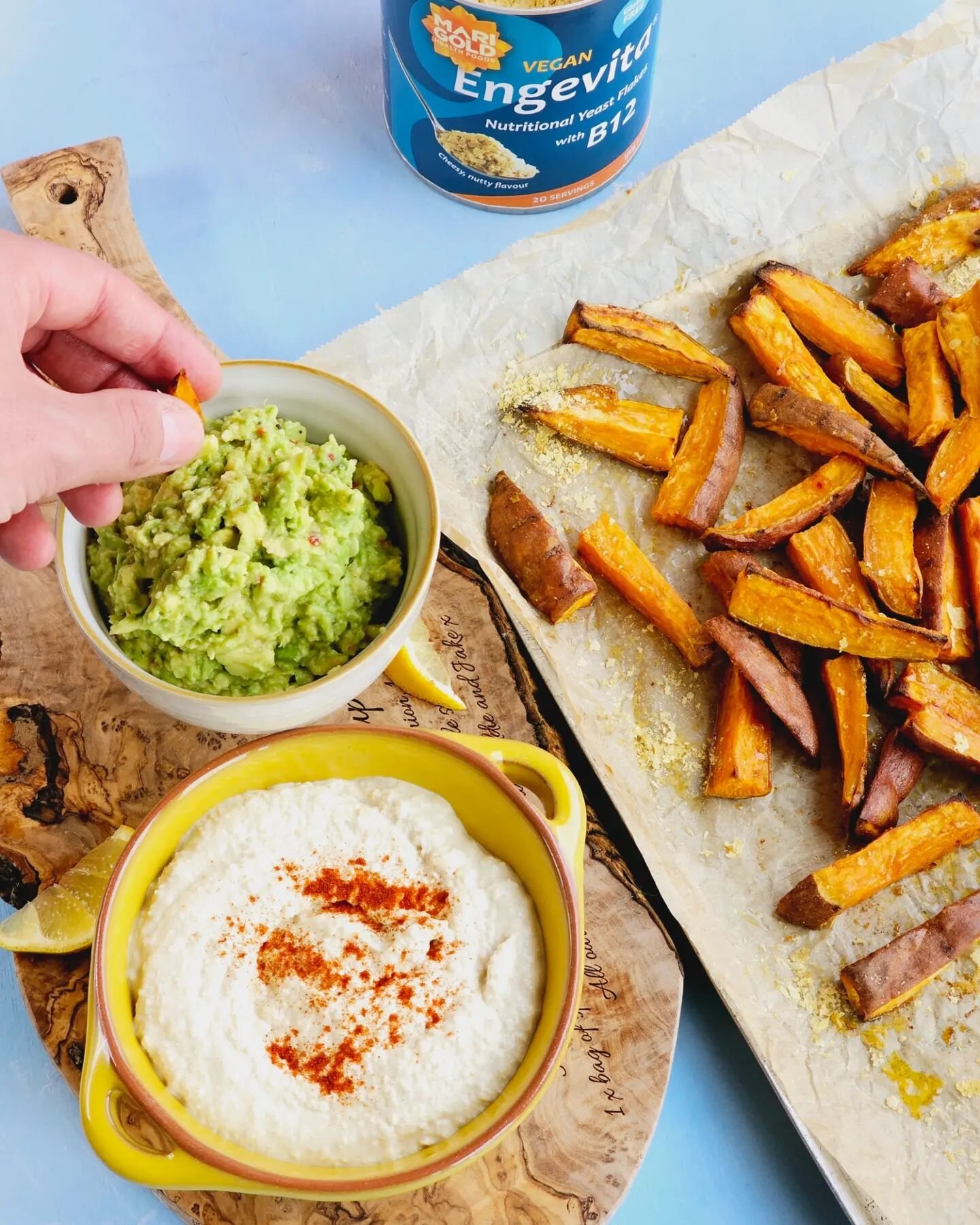 Nooched Sweet Potato Wedges with Guacamole and 
Hummus: Serves: 4 Prep Time: 50 mins 
🥑
Adding our nutritional yeast to sweet potato wedges adds a delicious umami flavour which makes this a delicious snack &ndash; and healthy too

What you&rsquo;