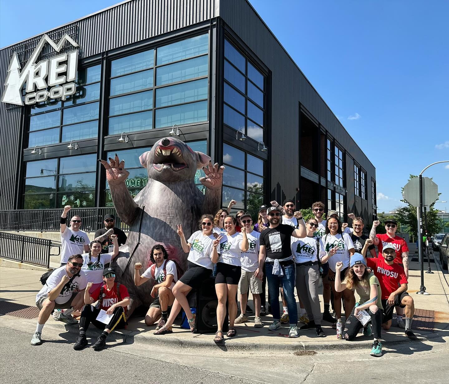 🚨🚨🚨STRIKE🚨🚨🚨@reiunionchicago is on #Strike @REI in protest of their failure to bargain in good faith! In 30min we&rsquo;ll be starting our rally with our #union siblings across the @chicagolabor #faircontractNOW