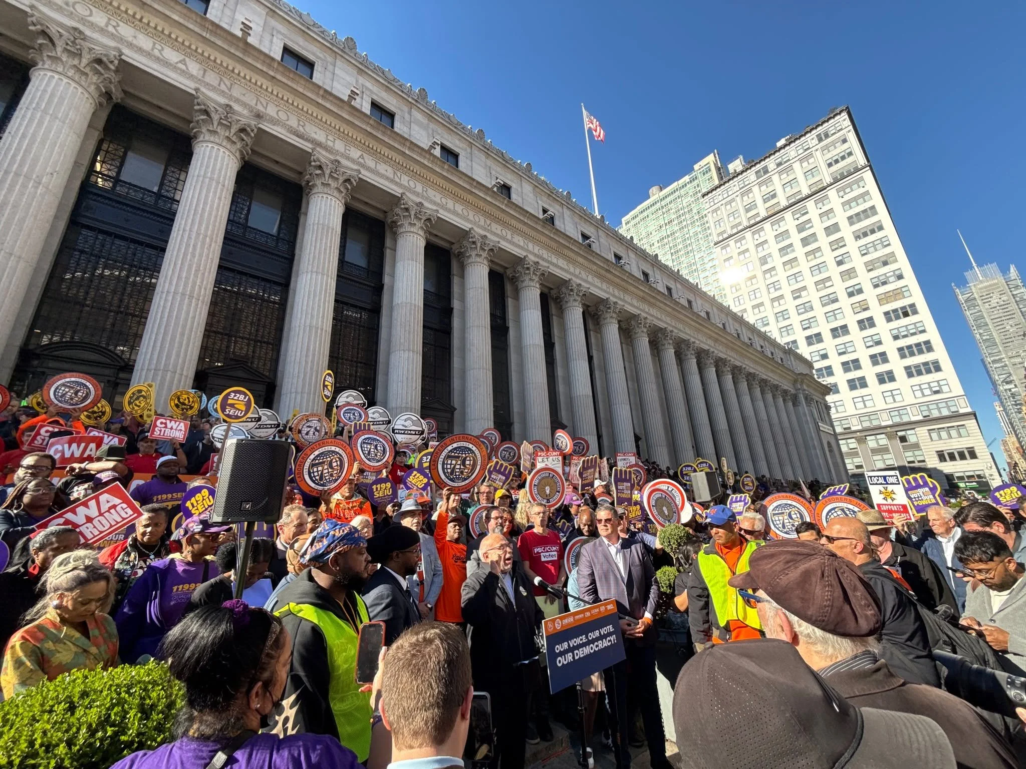 Today, RWDSU and President Stuart Appelbaum joined the @centrallabornyc and union leaders representing over one million working New Yorkers in front of the Farley Post Office to launch a crucial coalition: Our Voice. Our Vote. Our Democracy.  As atta