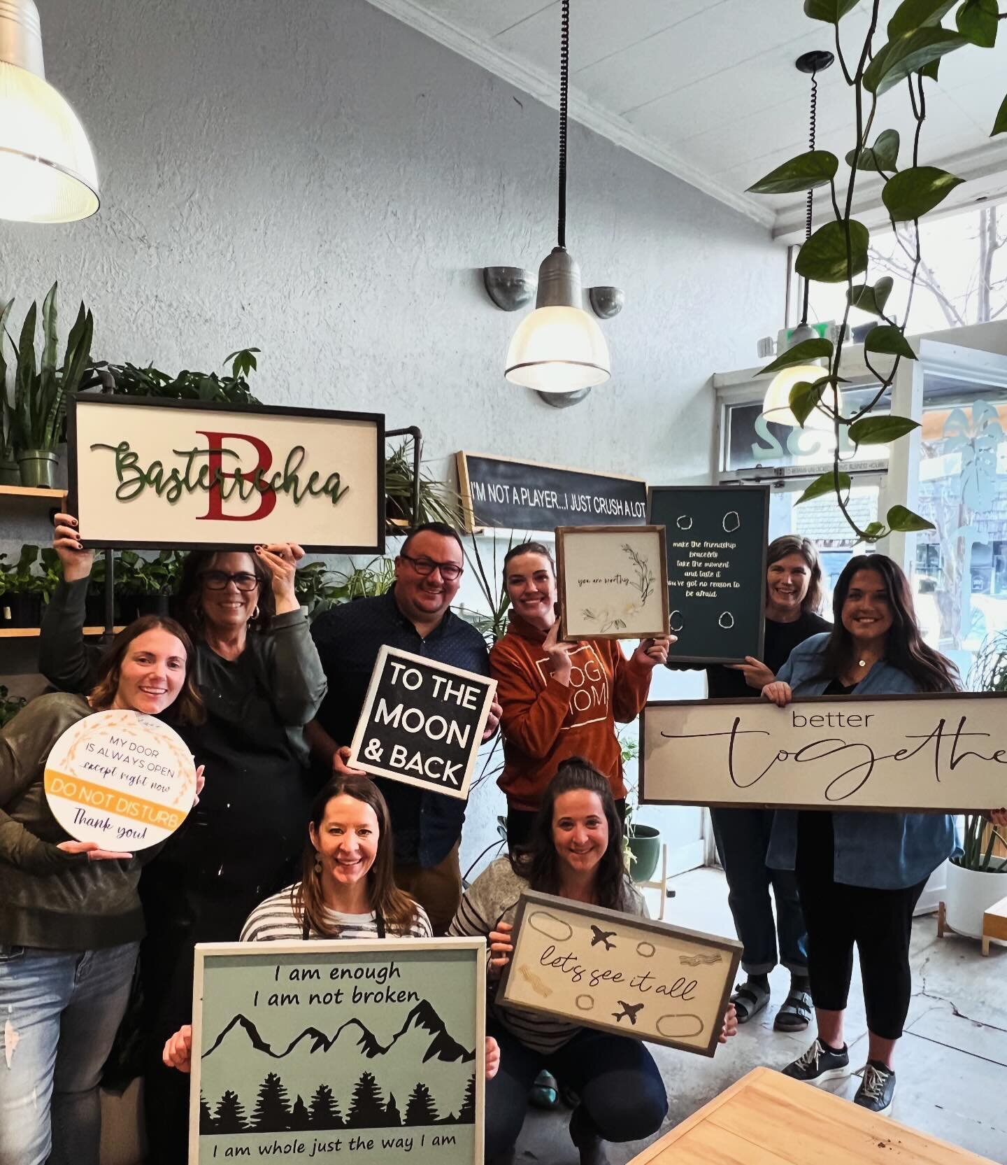 Such a fun and creative group this afternoon! There was some paint splatter art, lots of colors and even friendship bracelets made to put on a sign, they all turned out so freaking cute! Thanks for painting with me today! 

#downtownmeridianidaho #me