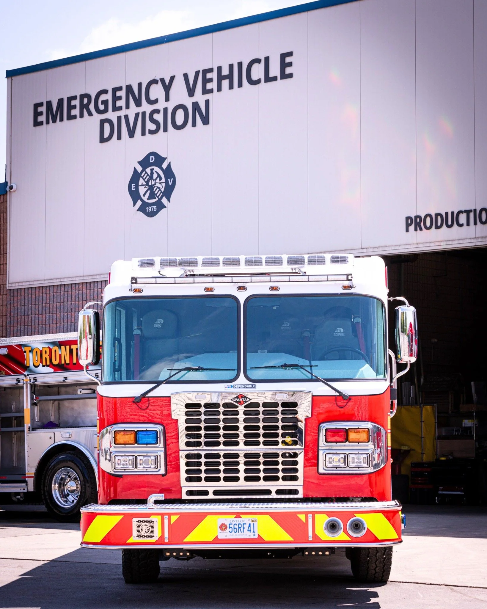 Be ready to roll. 

With 4 dedicated service bays, experienced technicians, an in house paint facility and thousands of parts always in stock you can count on Dependable to exceed your parts and service needs. 

Regardless of the make and model, Depe