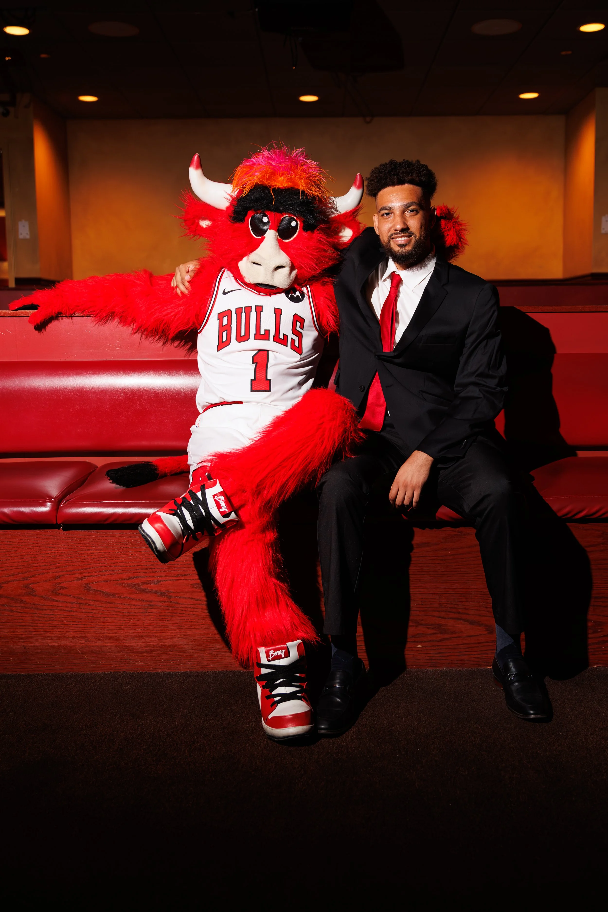 20250717_LNIC X Benny the Bull_EA_5843.jpg
