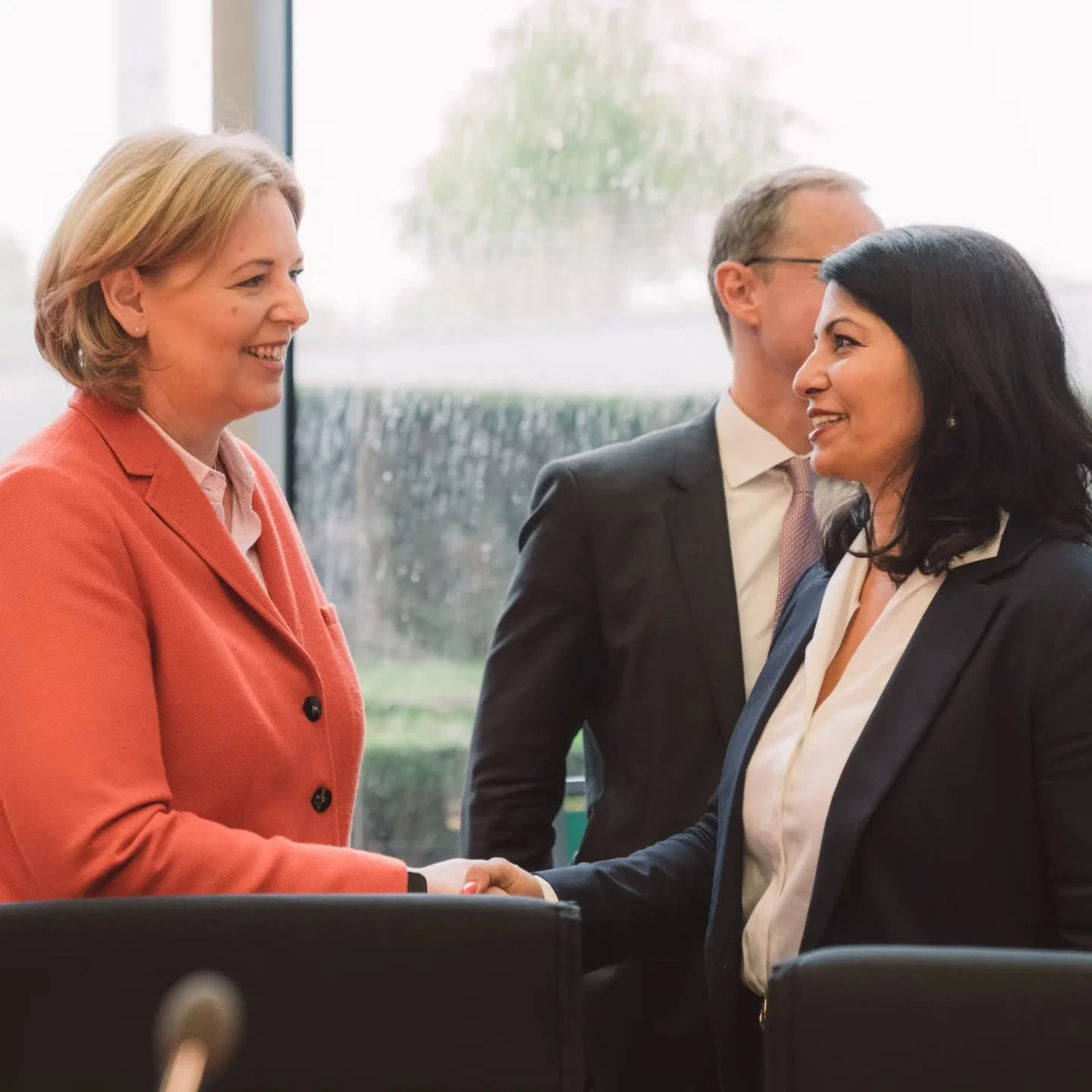 B&auml;rbel Bas tritt zur&uuml;ck. Das geht mir sehr nah.
Denn B&auml;rbel steht wie kaum eine andere f&uuml;r das eingehaltene Aufstiegsversprechen der Sozialdemokratie. Weil auch ich das immer von mir sage, f&uuml;hle ich mich mit ihr und ihrer Hal