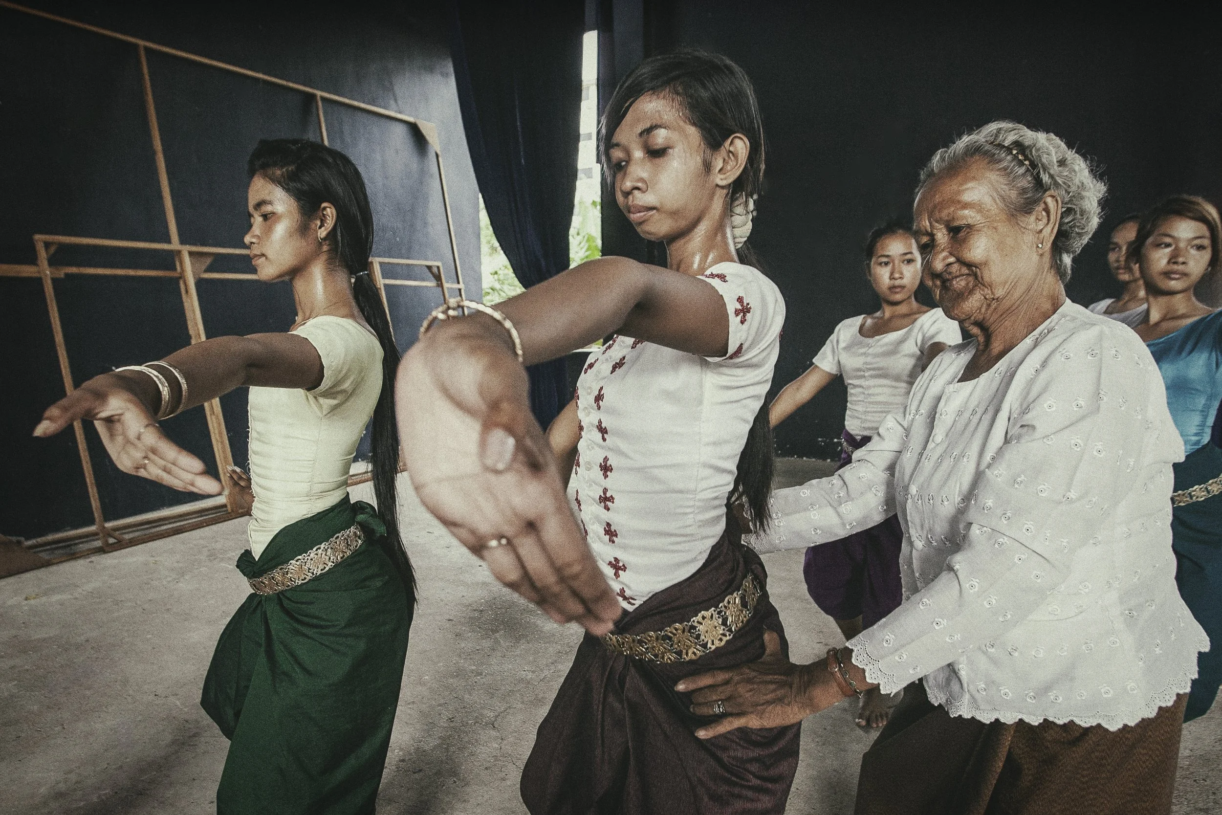 Theay Em, Apsara Dance Teacher