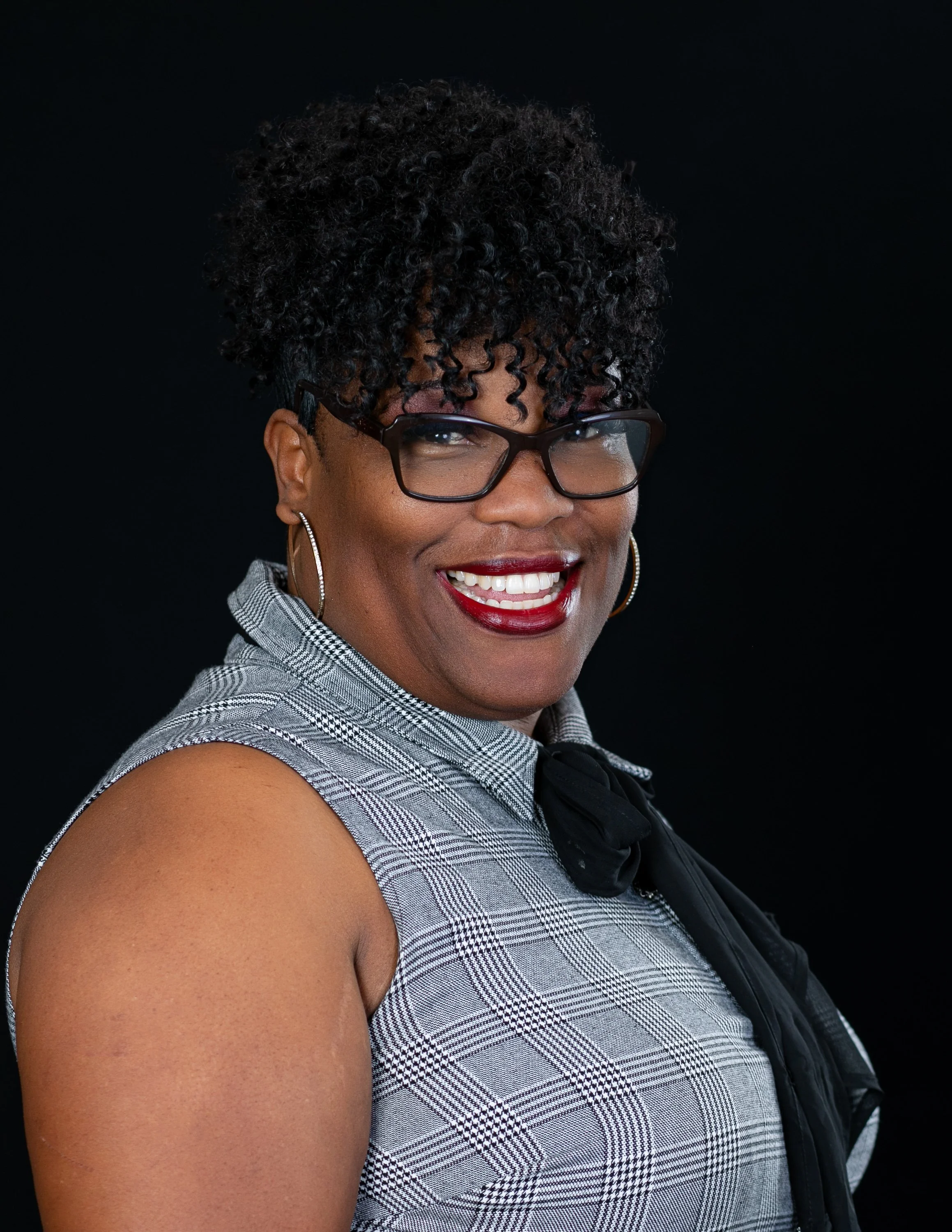 emerging-professionals-network-headshot-black-white-sleeveless.jpg
