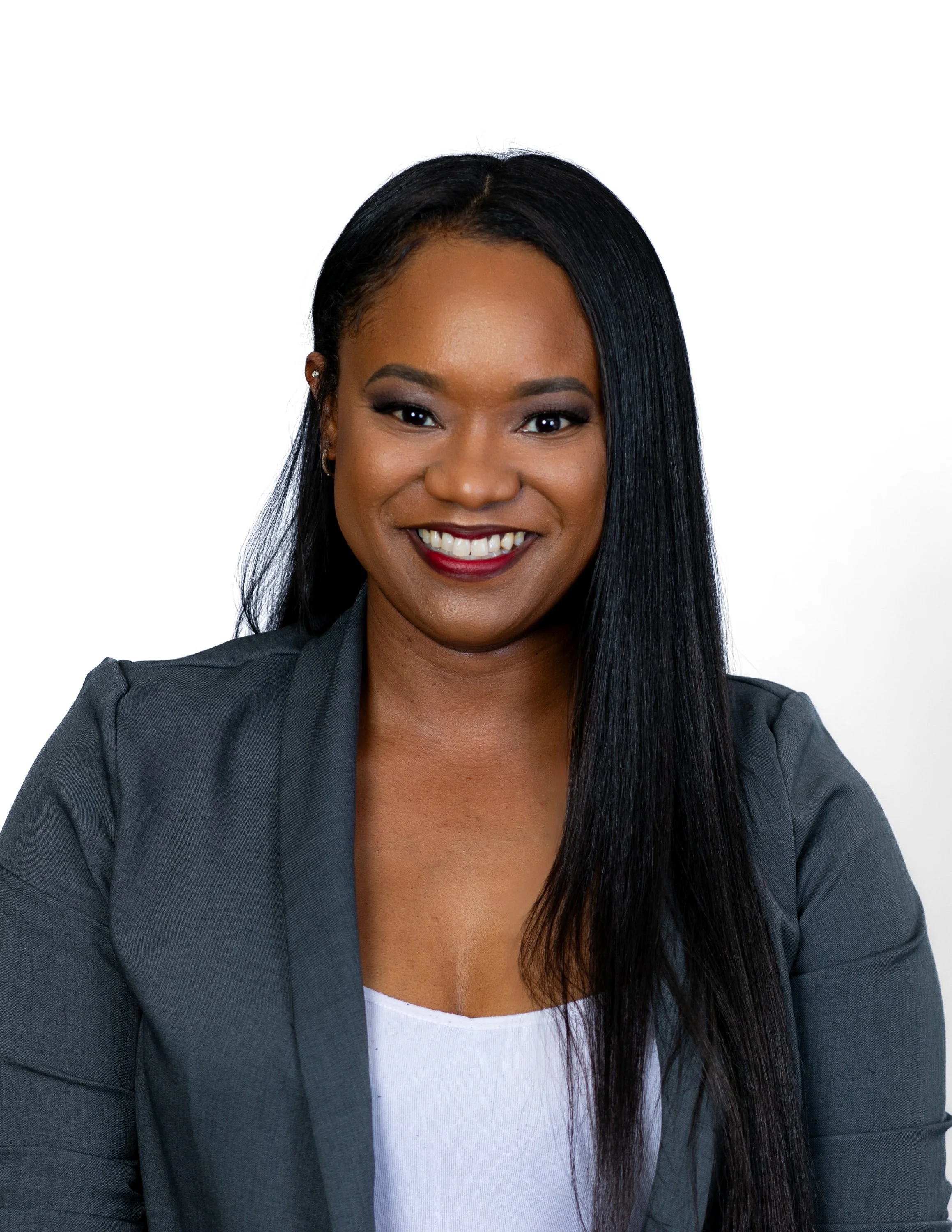 emerging-professionals-network-headshot-white-scoop-grey-jacket.jpg