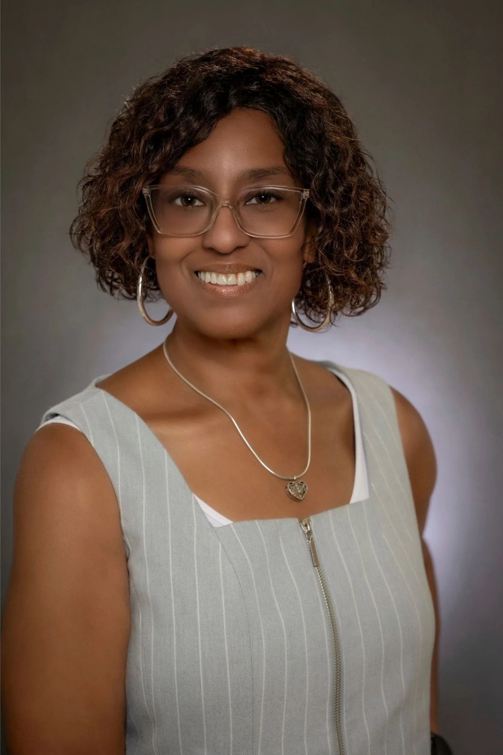 healthcare-conference-headshot-orlando-green-stripe.jpg