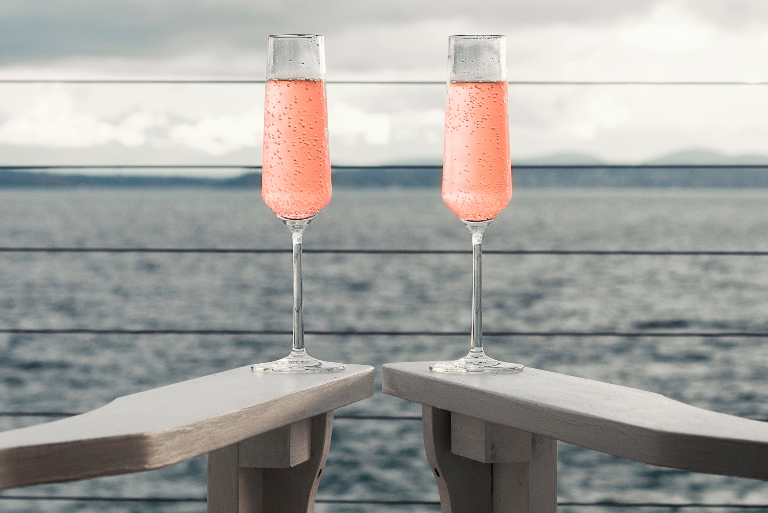 Love Unplugged: Embrace Romance in Remote Paradise