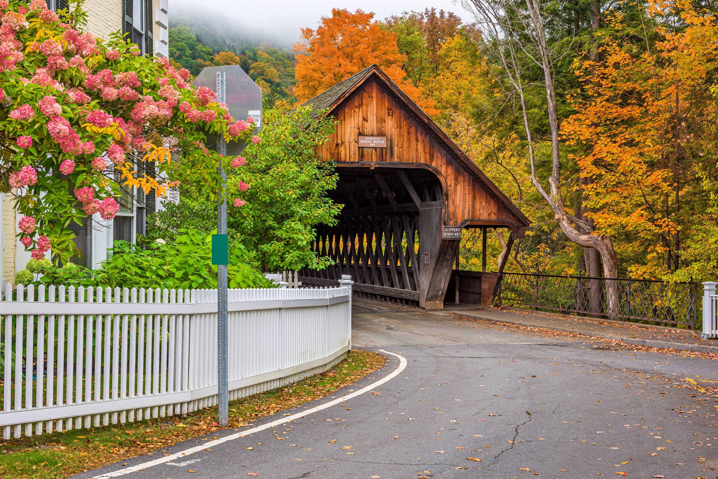 Vermont's Autumn Glory: A Wonderland of Foliage, Festivities, and Charm