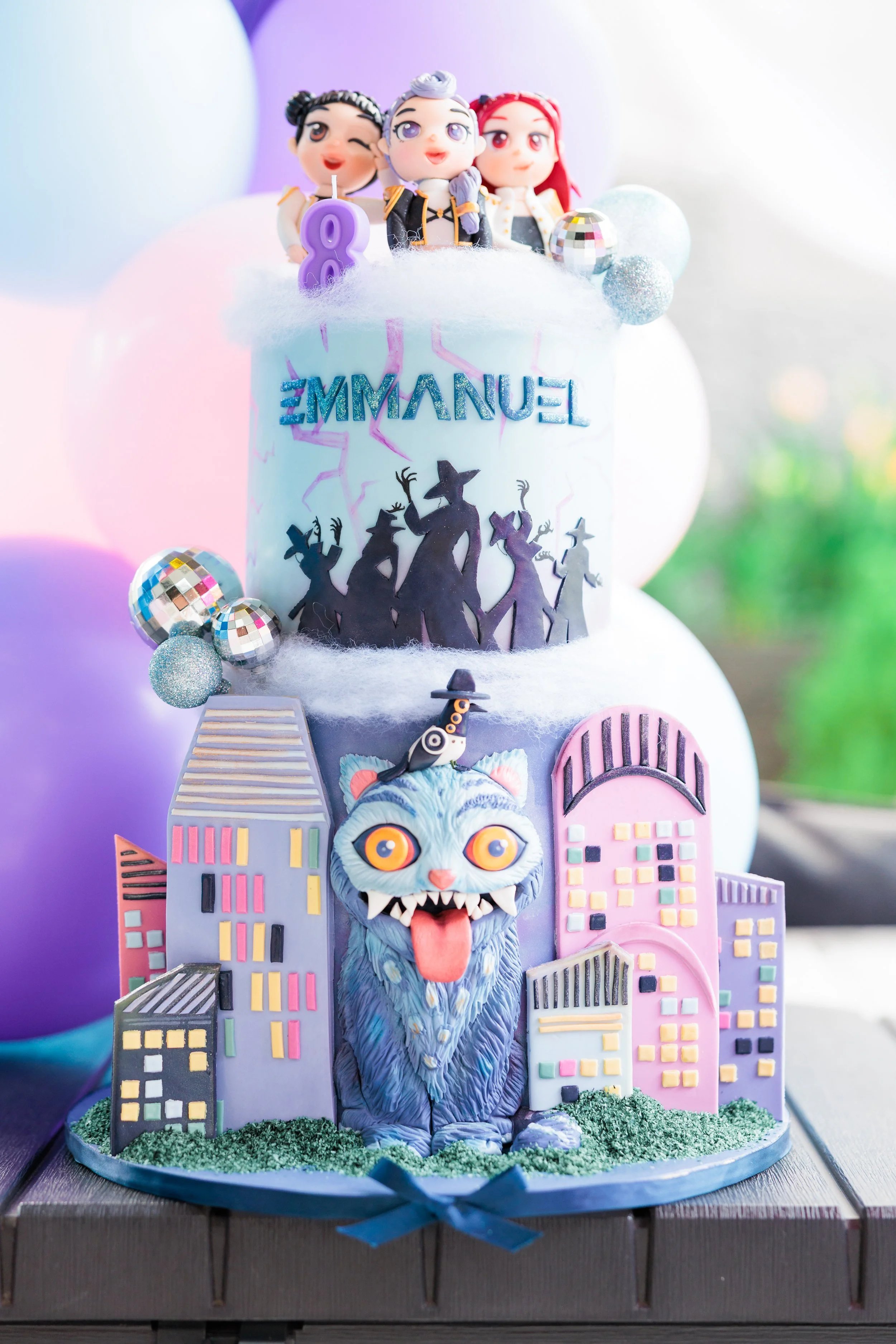 KPOP Demon Hunter Cake. Singapore Family Photography. Family Photoshoot at home. Singapore Birthday Photography.