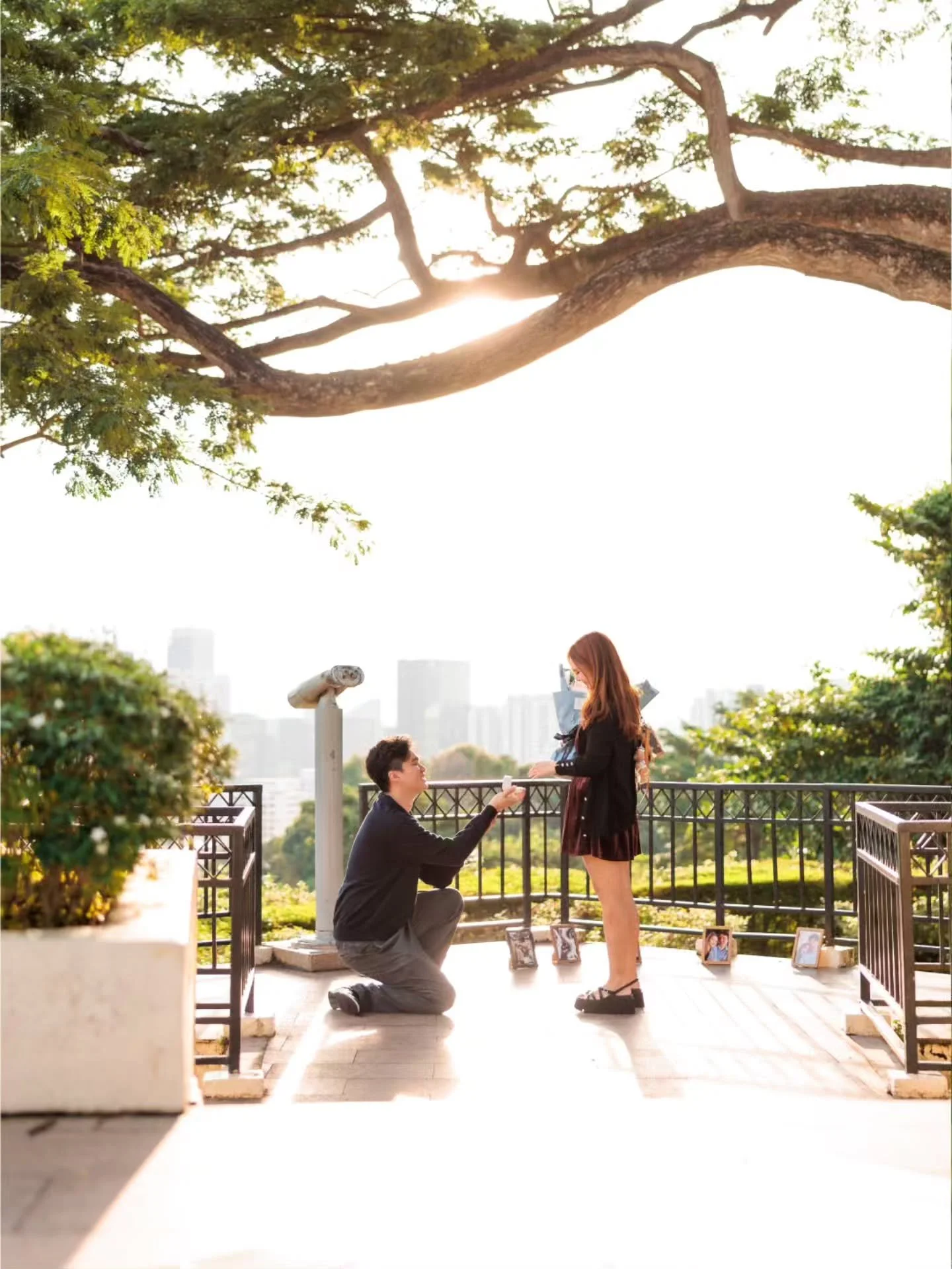 H + A Proposal
People think it's crowded at Mount Faber but here I present to you with an empty Mount Faber at sunset 🌇 Another 1 for the books cause it was such a beautiful location. 

Book me for your proposal today! 🤭
.
.
.
.
Cameras: Canon R6 M