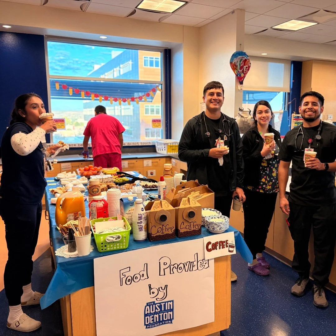 Balloon Fiesta mornings bring color to the Albuquerque sky and smiles to UNM Children&rsquo;s Hospital. 🎈 

Last week, the Child Life team opened the playroom early so patients, families, and caregivers could share the experience together. 

Thanks 