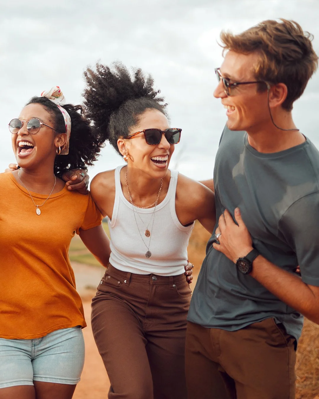 Student loan confusion? Let's clear it up. 📚💰

Refinancing could help you:
🔹 Lower your interest rate
🔹 Simplify multiple payments into one 
🔹 Choose terms that fit YOUR budget
🔹 Save thousands over the life of your loan

But it's not right for