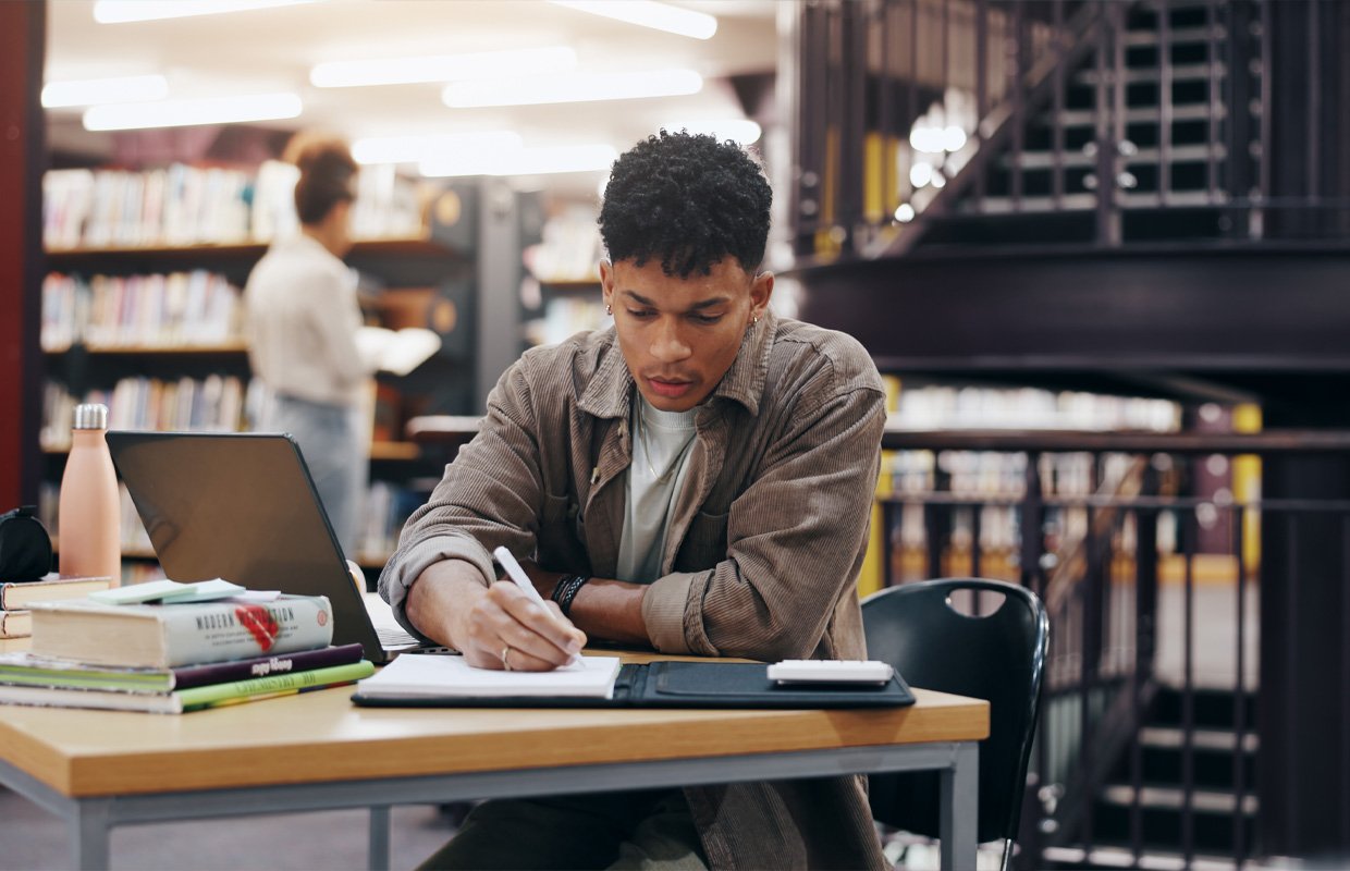 What to Look for When Comparing Private Student Loans