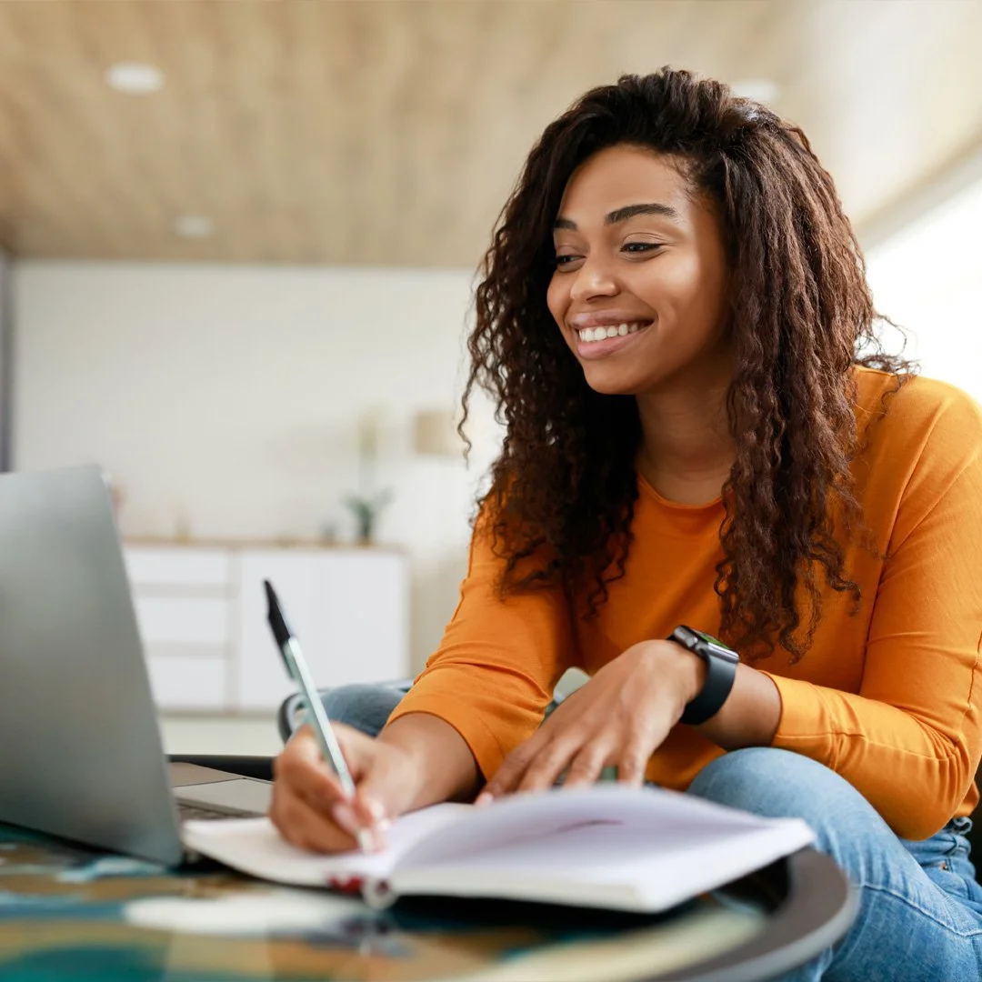 Back-to-school prep isn&rsquo;t just about dorm decor 🎓

Before classes start, make sure your money is ready too:
✔ Review your financial aid
✔ Know what you actually owe
✔ Build a simple budget
✔ Understand your student loans

A little planning now