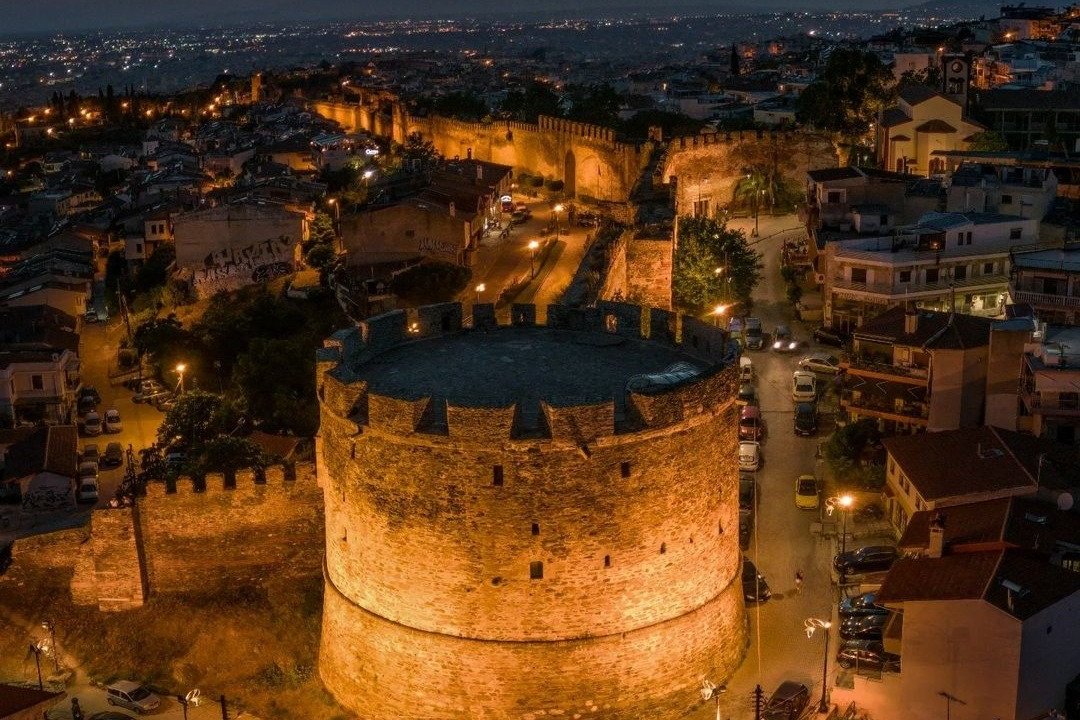 The iconic White Tower in Thessaloniki