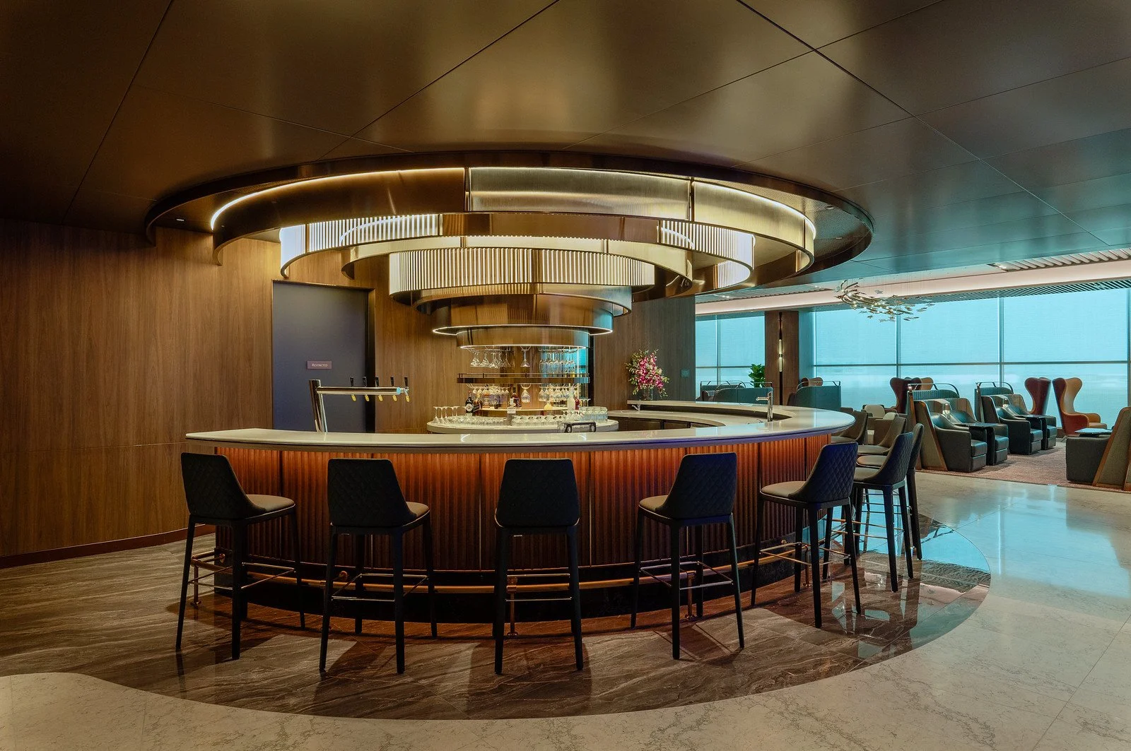 SilverKris First Class Lounge