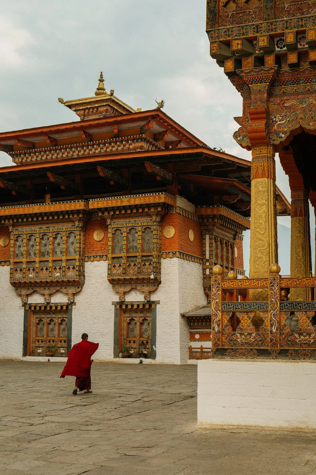 bhutan-dzong-monk-courtyard.jpg