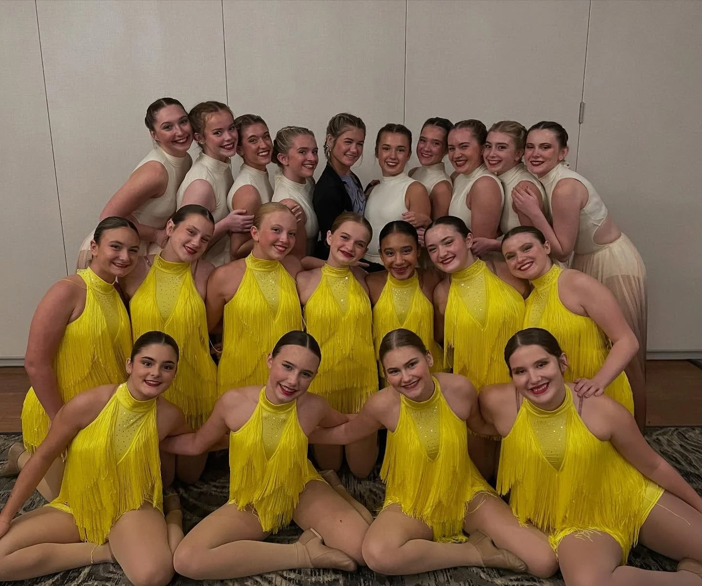 One of our favorite nights of the year is participating in the annual Girls Night Out fundraiser event! The event’s proceeds benefit The Foundation for Delaware County’s Helping Women With Cancer Fund. We are always honored to be invited