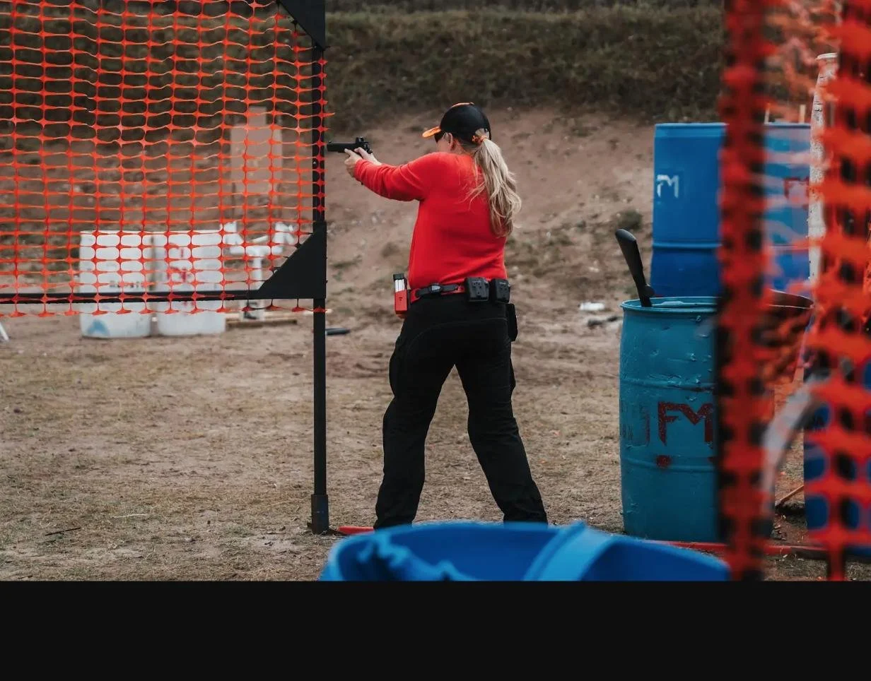 FM_action_2_pistol.jpg