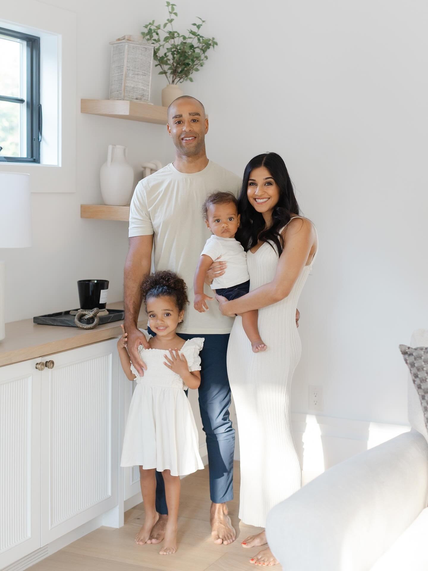 This was my fourth session with this adorable family but the first in their new home, and that felt extra special. 🤍 
.
.
.
.
#njphotographer #njfamilyphotographer #njnewbornphotographer #njlifestylephotographer #newbornphotography #montclairphotogr
