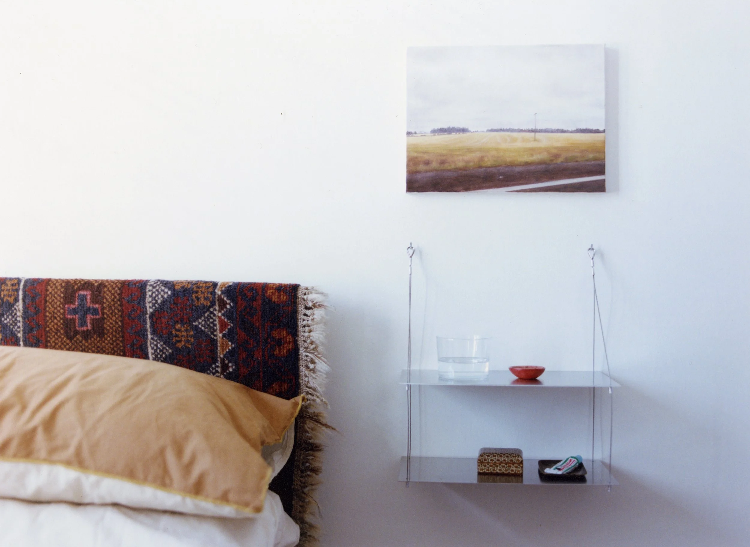 2-Tiered Shelf / Bedside Table